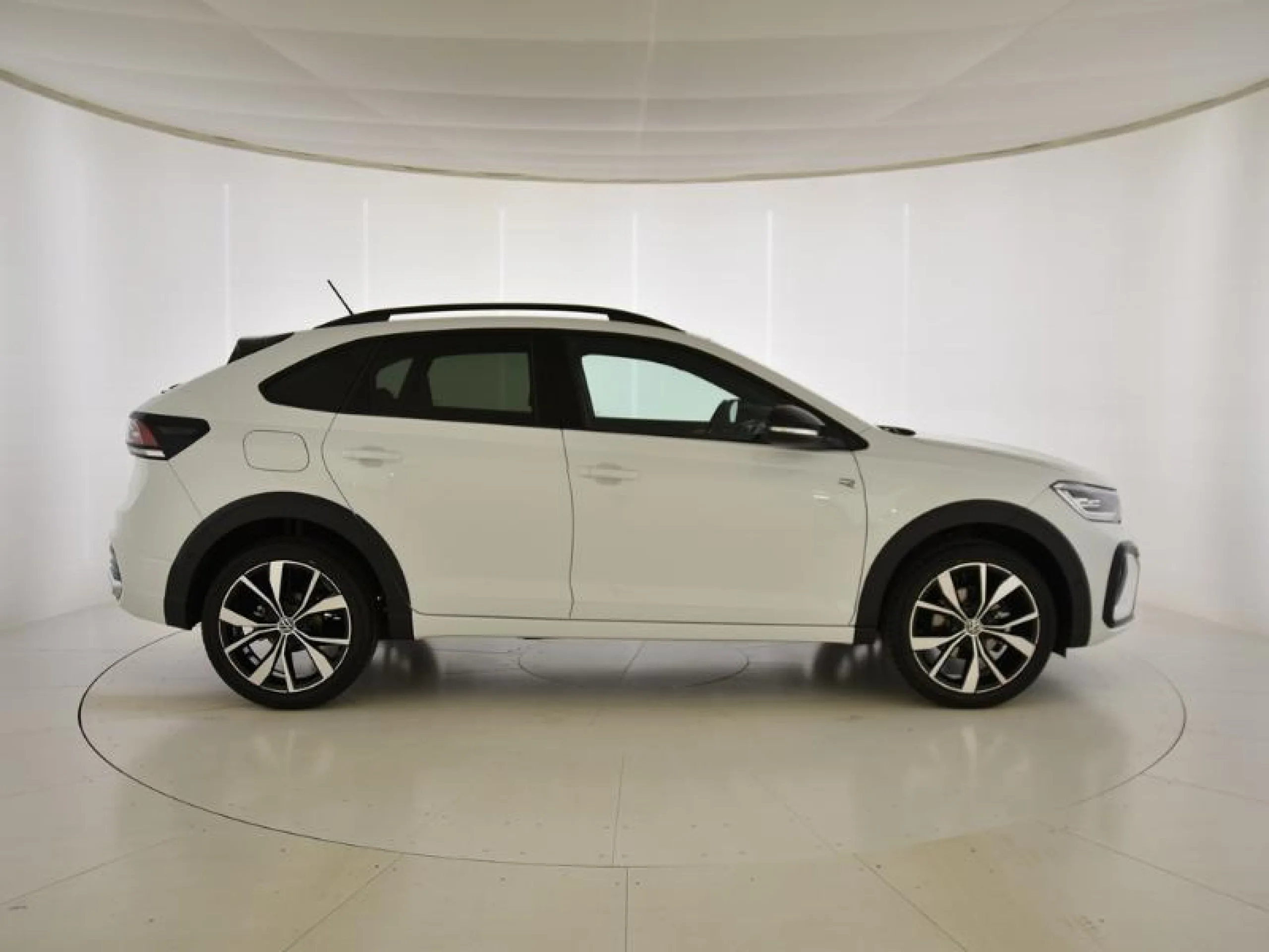 VOLKSWAGEN TAIGO TAIGO R LINE 1.0 TSI 85 KW (115 CV )  AUTOMÁTICO DSG 7 VEL. - Foto 3