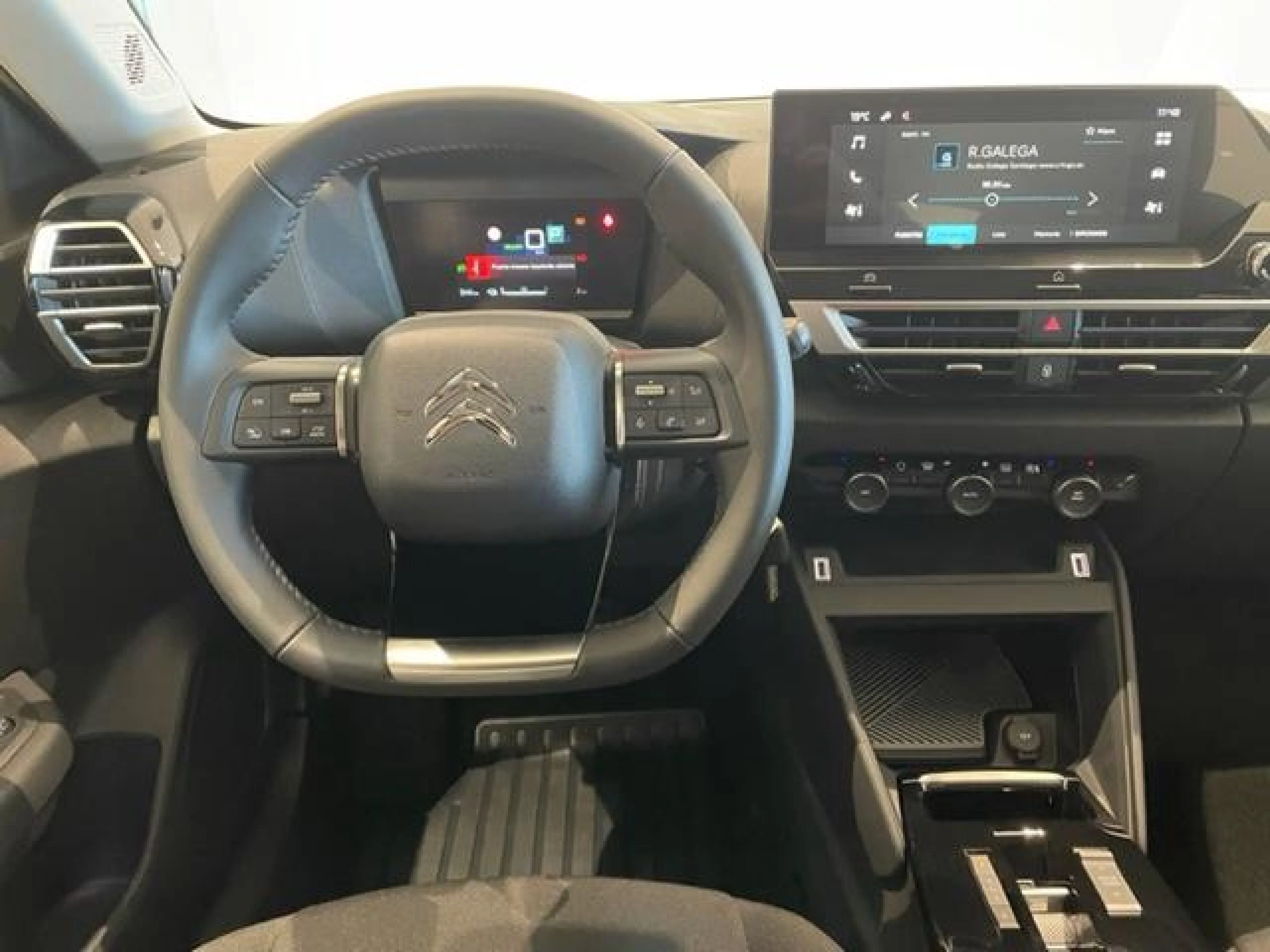 CITROEN Ë C4 Ë C4 ELÉCTRICO 100KW 50KWH SHINE - Foto 8