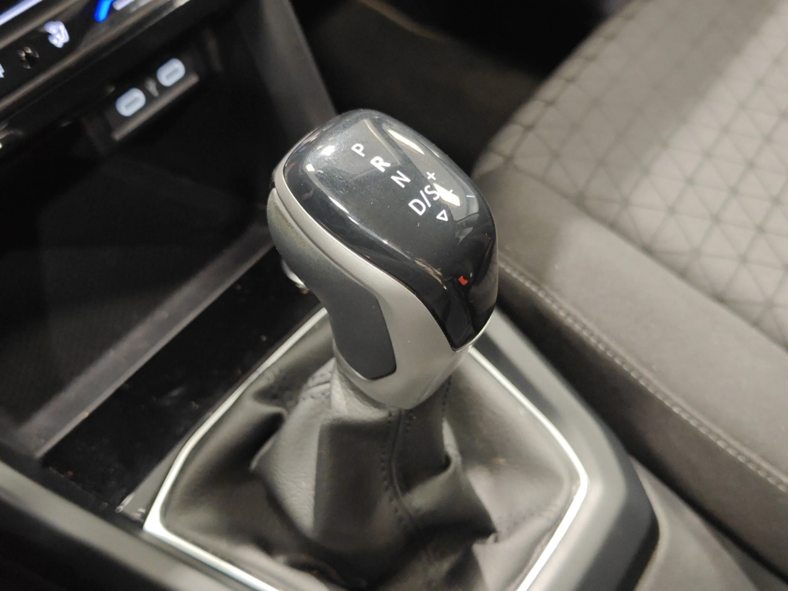 VOLKSWAGEN T CROSS SPORT 1.5 TSI 110KW (150CV) DSG - Foto 17