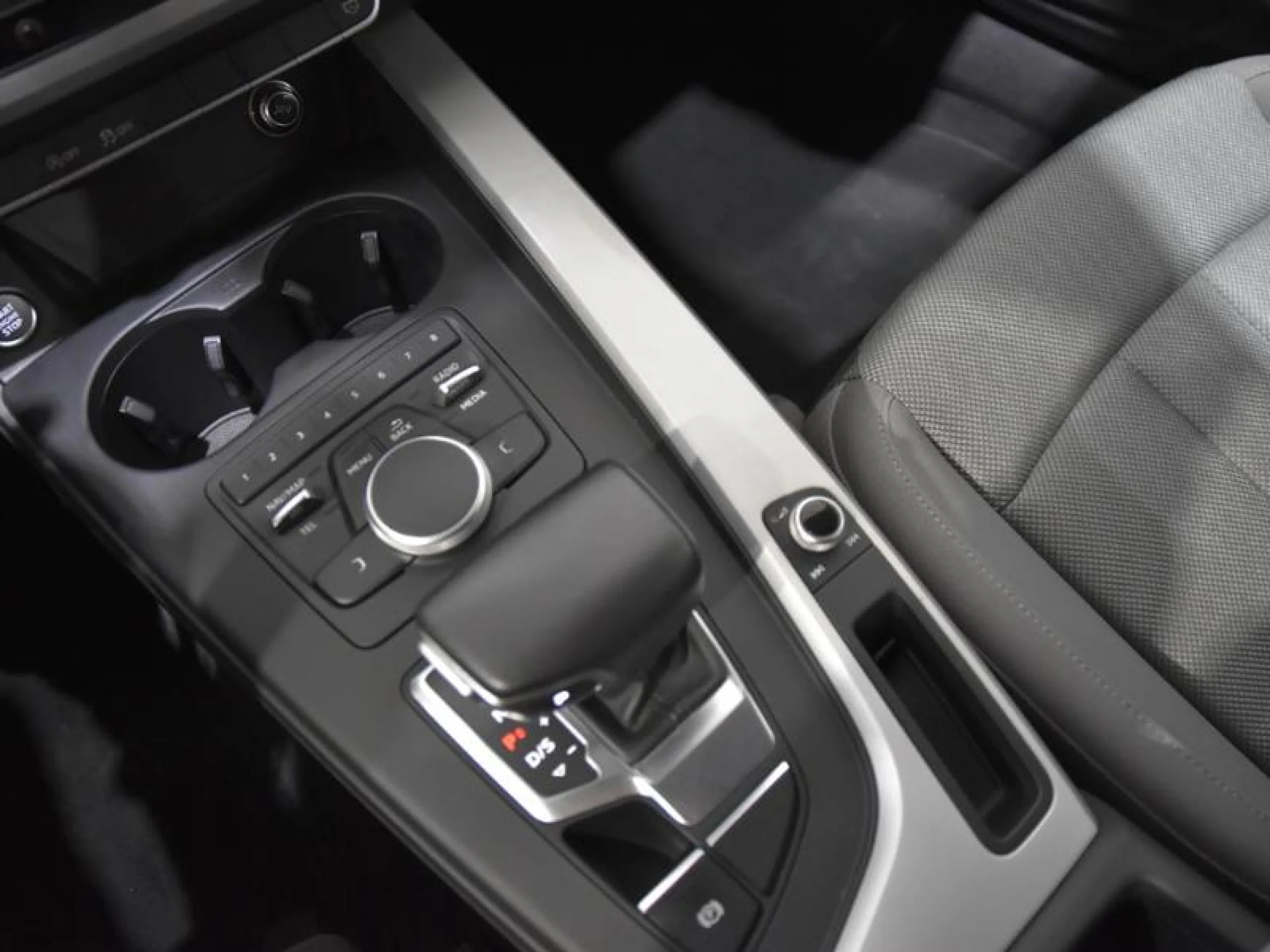 AUDI A4 AVANT 2.0 TDI 150CV S TRONIC ADVANCED ED - Foto 11