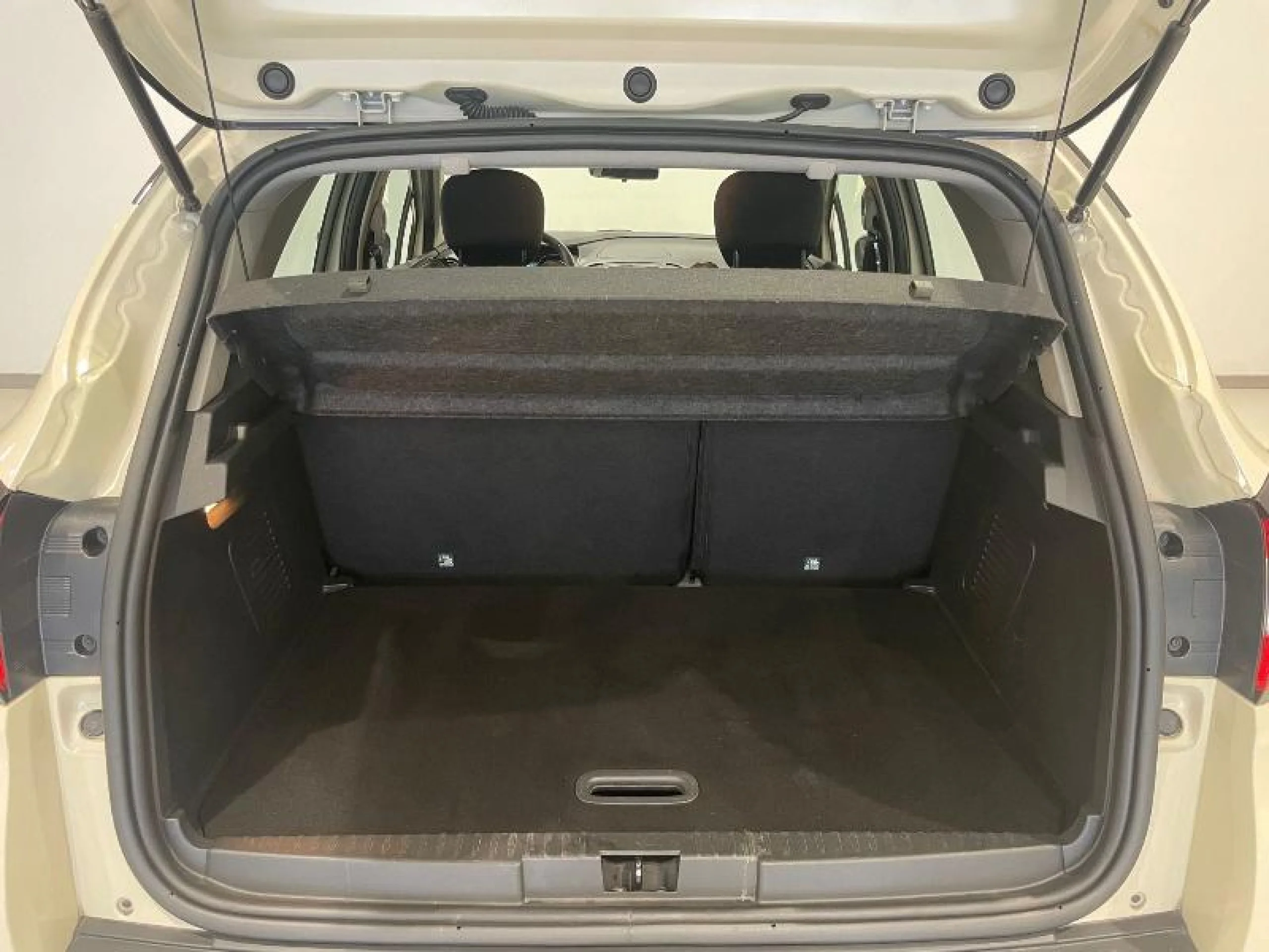 RENAULT CAPTUR ZEN ENERGY DCI 90 S&S ECO2 - Foto 13