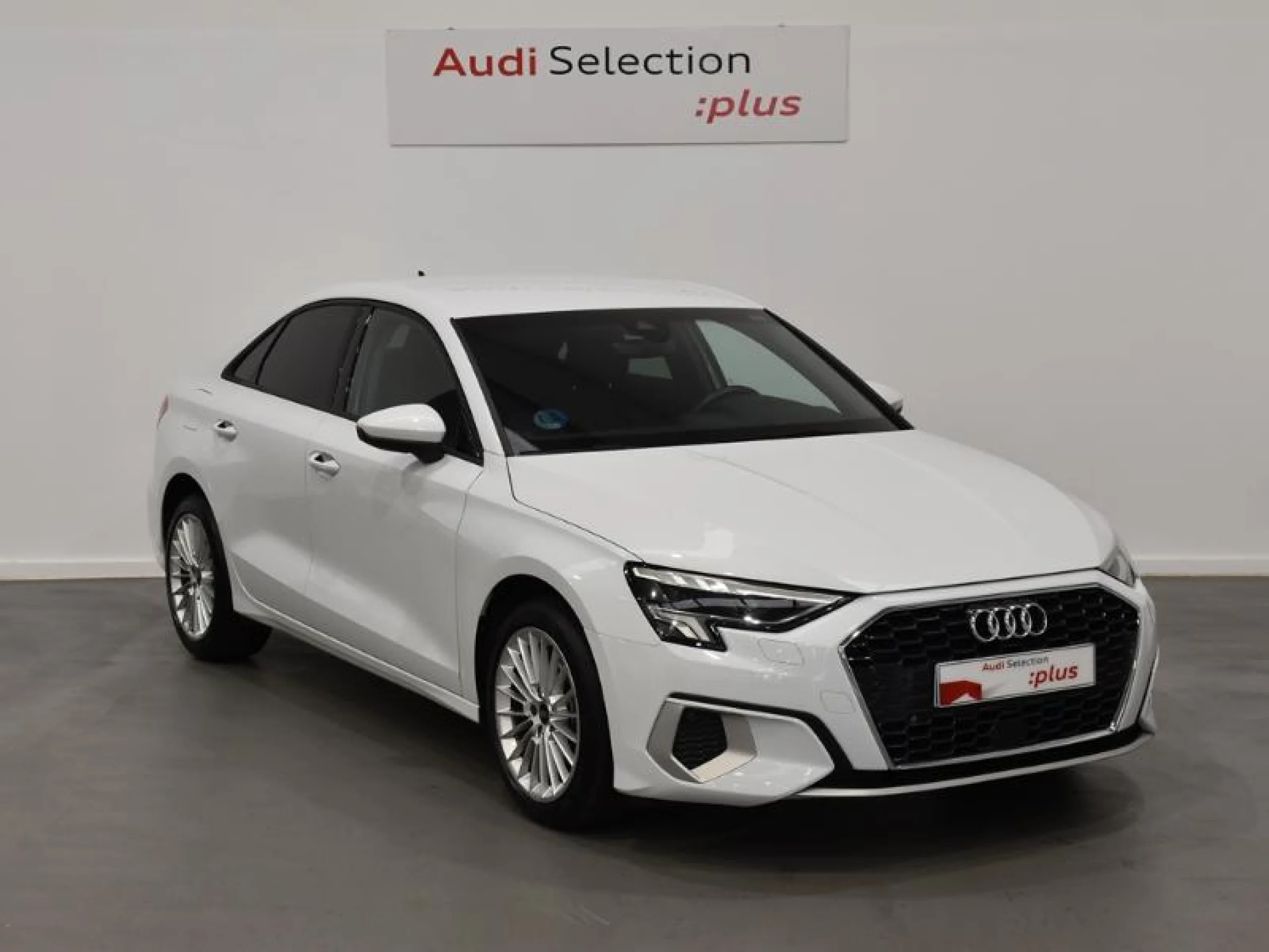 AUDI A3 SEDAN 30 TFSI 81KW (110CV) S TRONIC - Foto 1