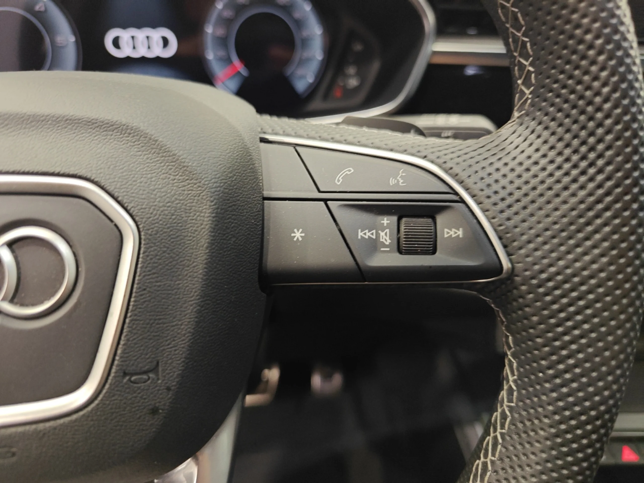 AUDI Q3 S LINE 35 TDI 110KW (150CV) S TRONIC - Foto 10