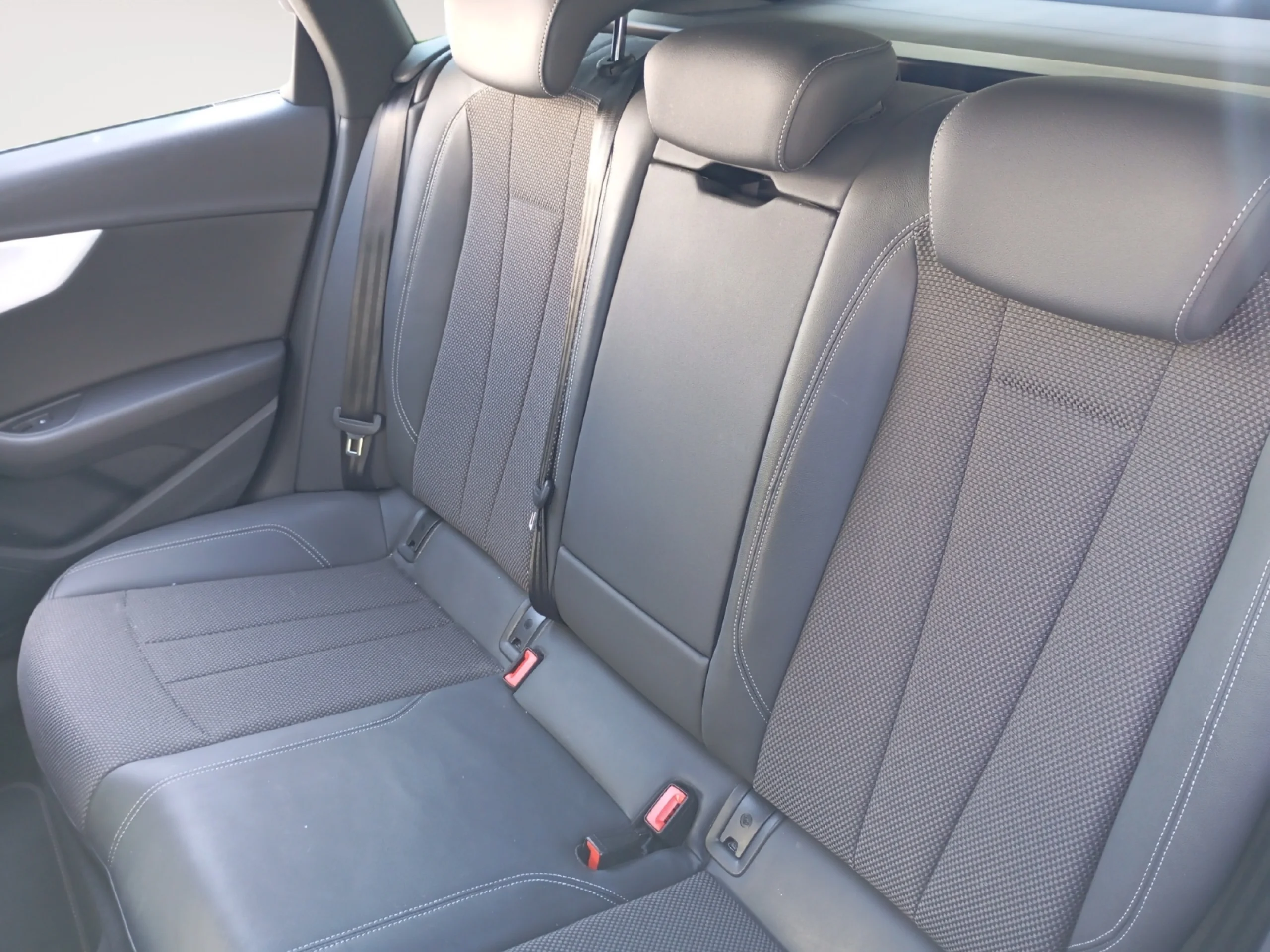 AUDI A4 AVANT S LINE 35 TDI 120KW S TRONIC - Foto 6