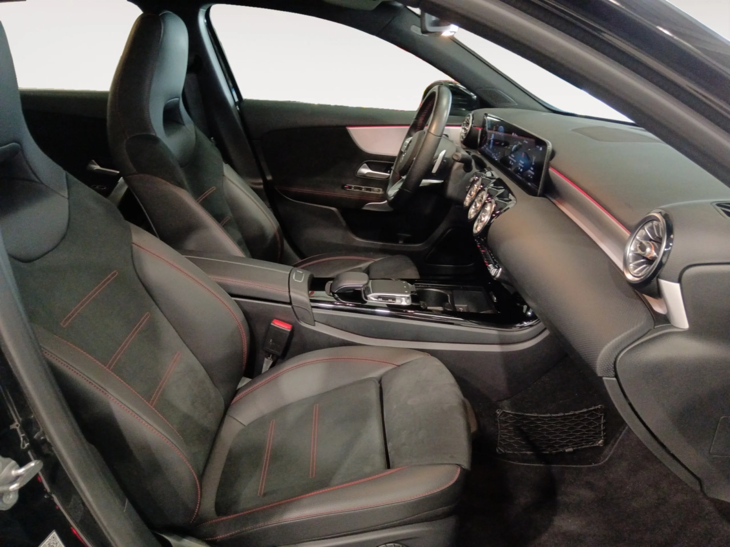 MERCEDES-BENZ CLASE A A 200 D - Foto 5