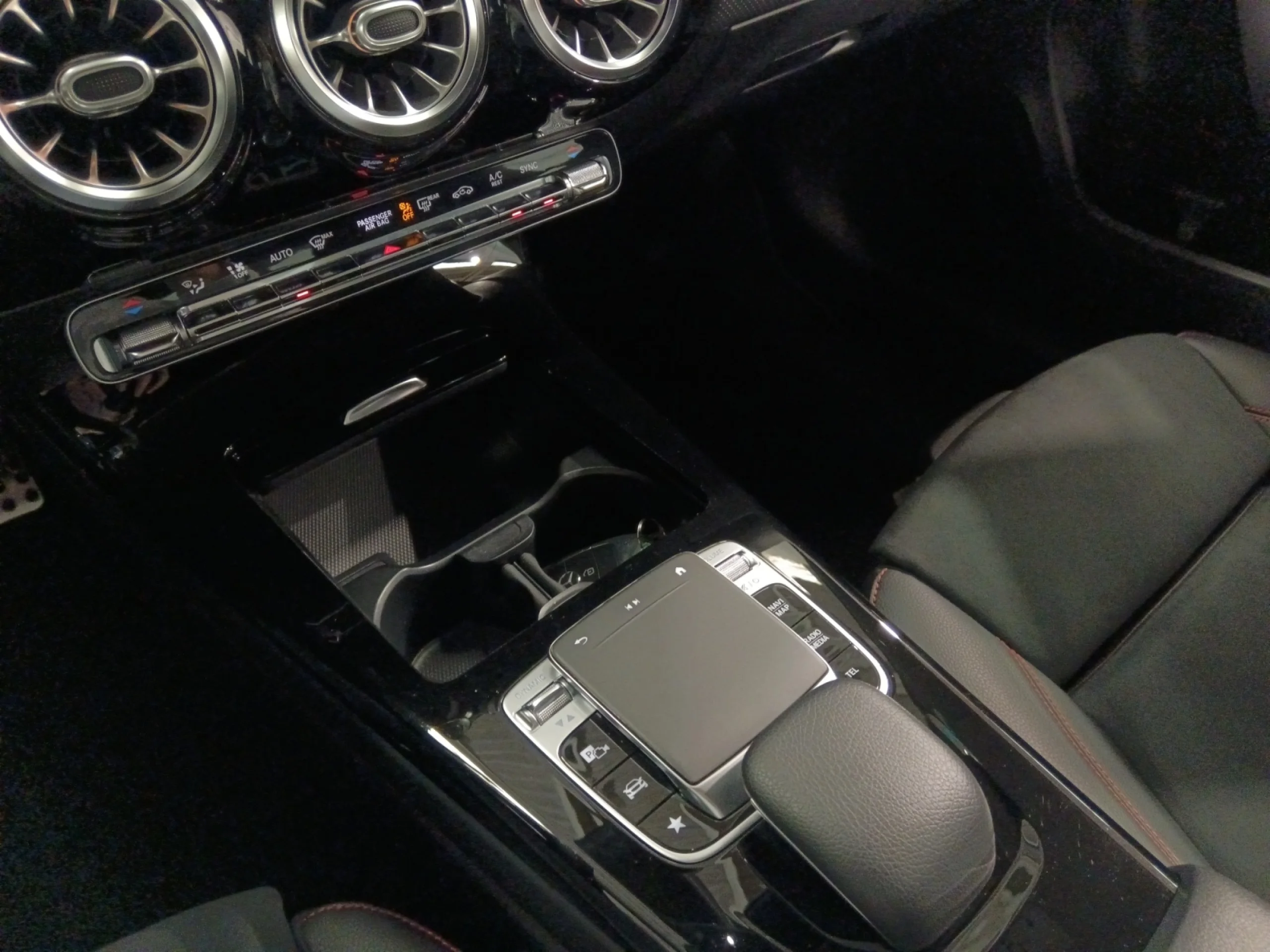 MERCEDES-BENZ CLASE A A 200 D - Foto 12