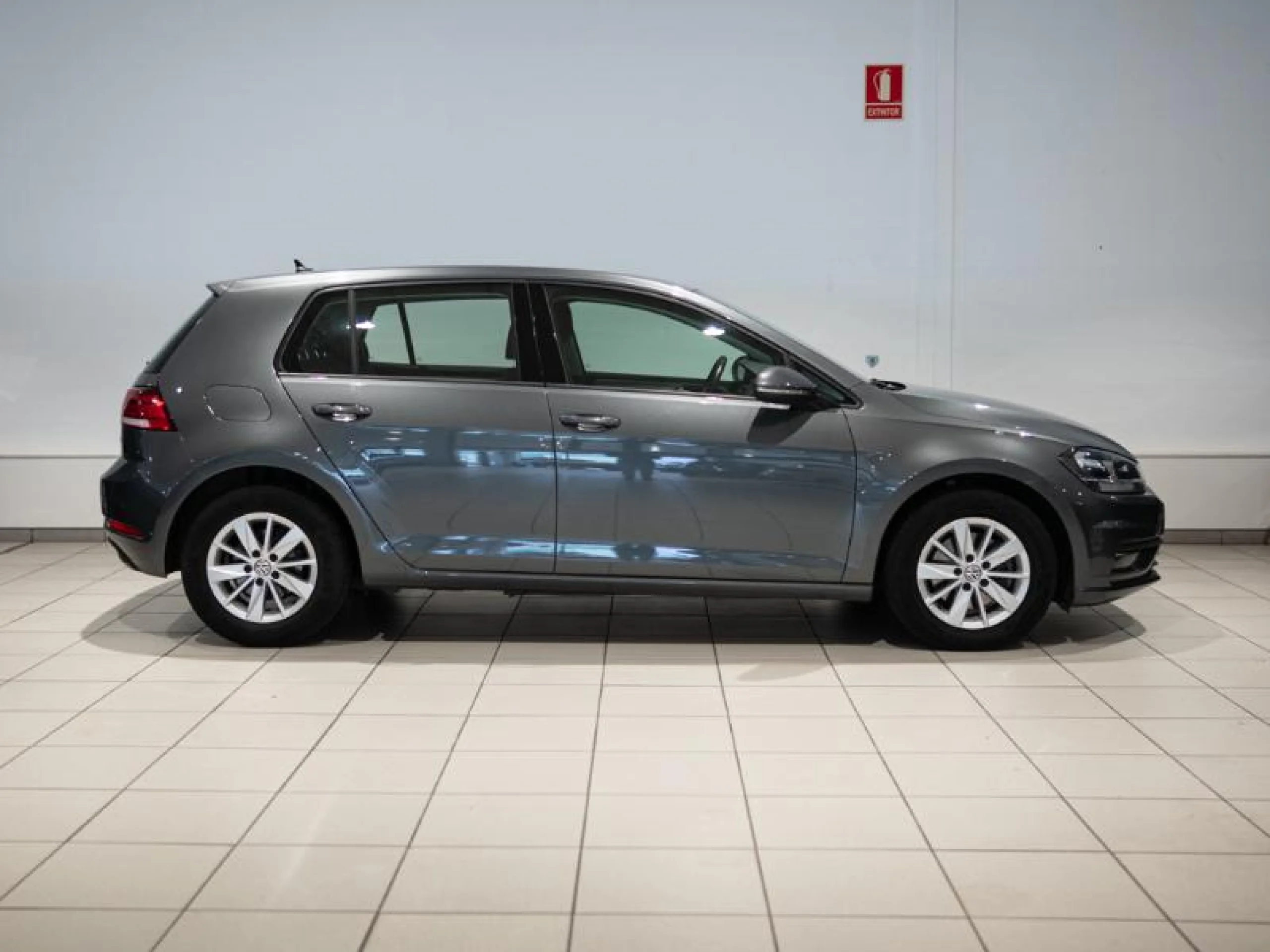 VOLKSWAGEN GOLF EDITION 1.6 TDI 85KW (115CV) - Foto 3
