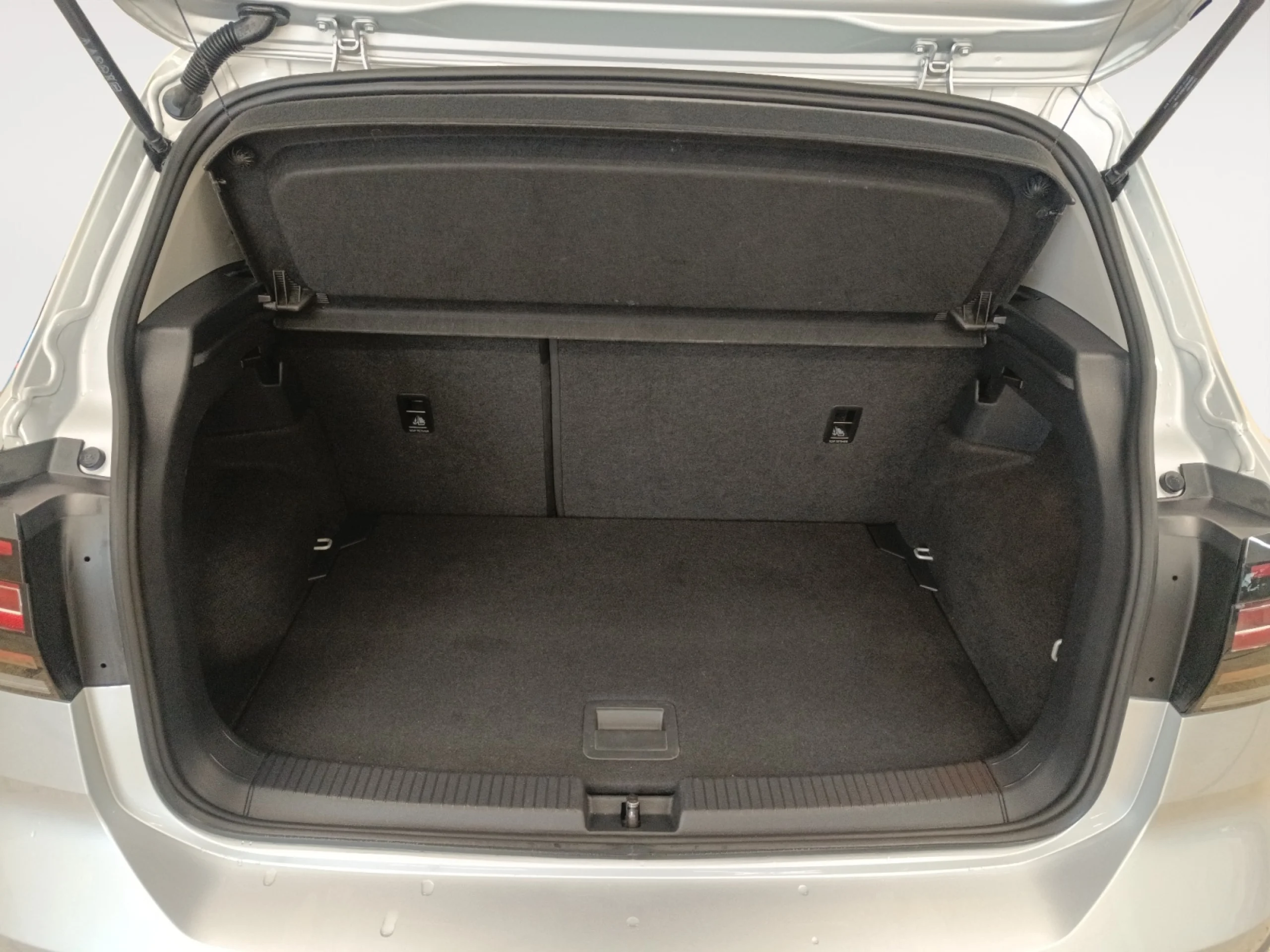 VOLKSWAGEN T CROSS SPORT 1.0 TSI 81KW (110CV) DSG - Foto 7