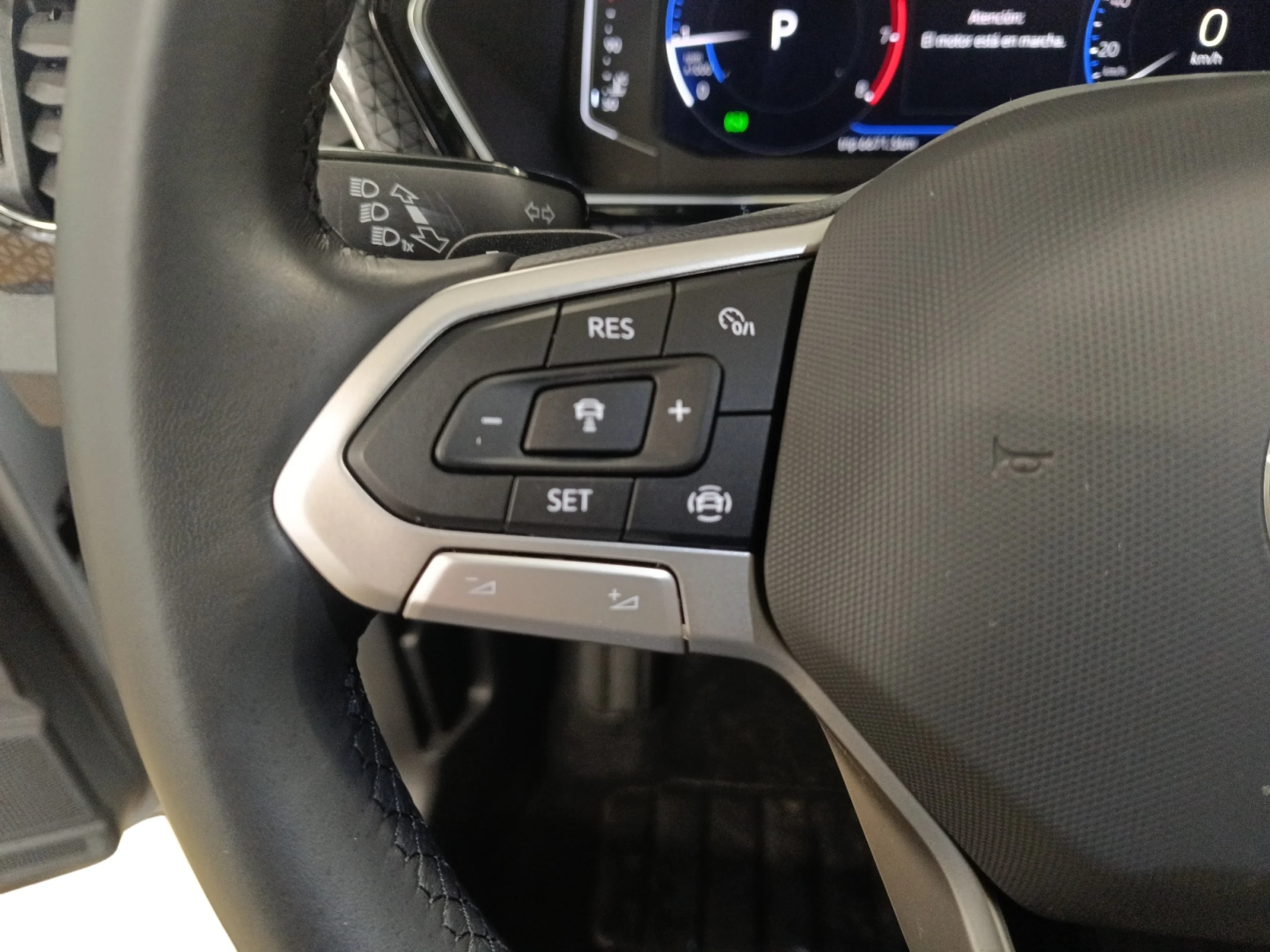 VOLKSWAGEN T CROSS SPORT 1.0 TSI 81KW (110CV) DSG - Foto 11