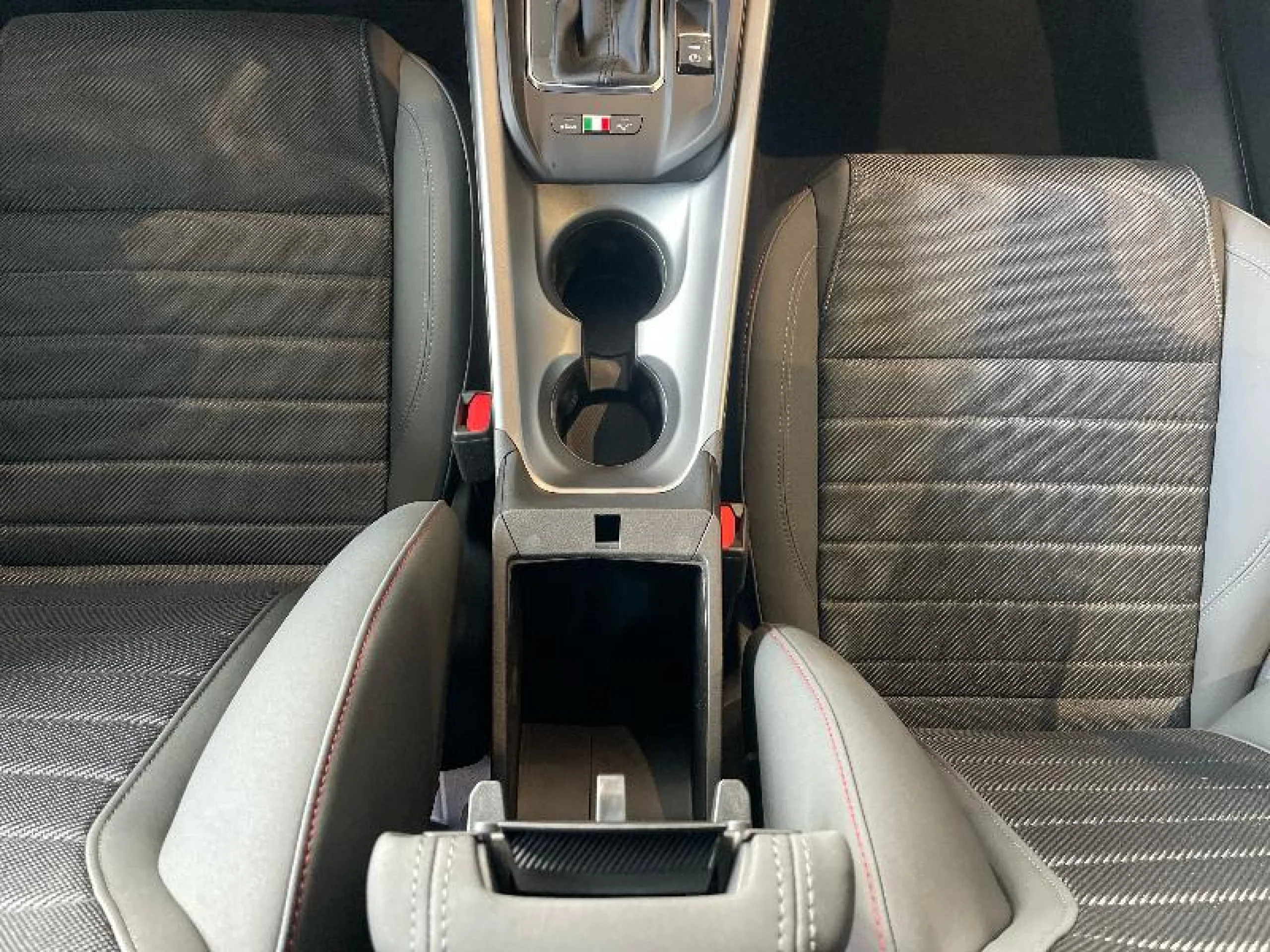 ALFA ROMEO TONALE 1.3 MULTI AIR PHEV SPRINT Q4 - Foto 14