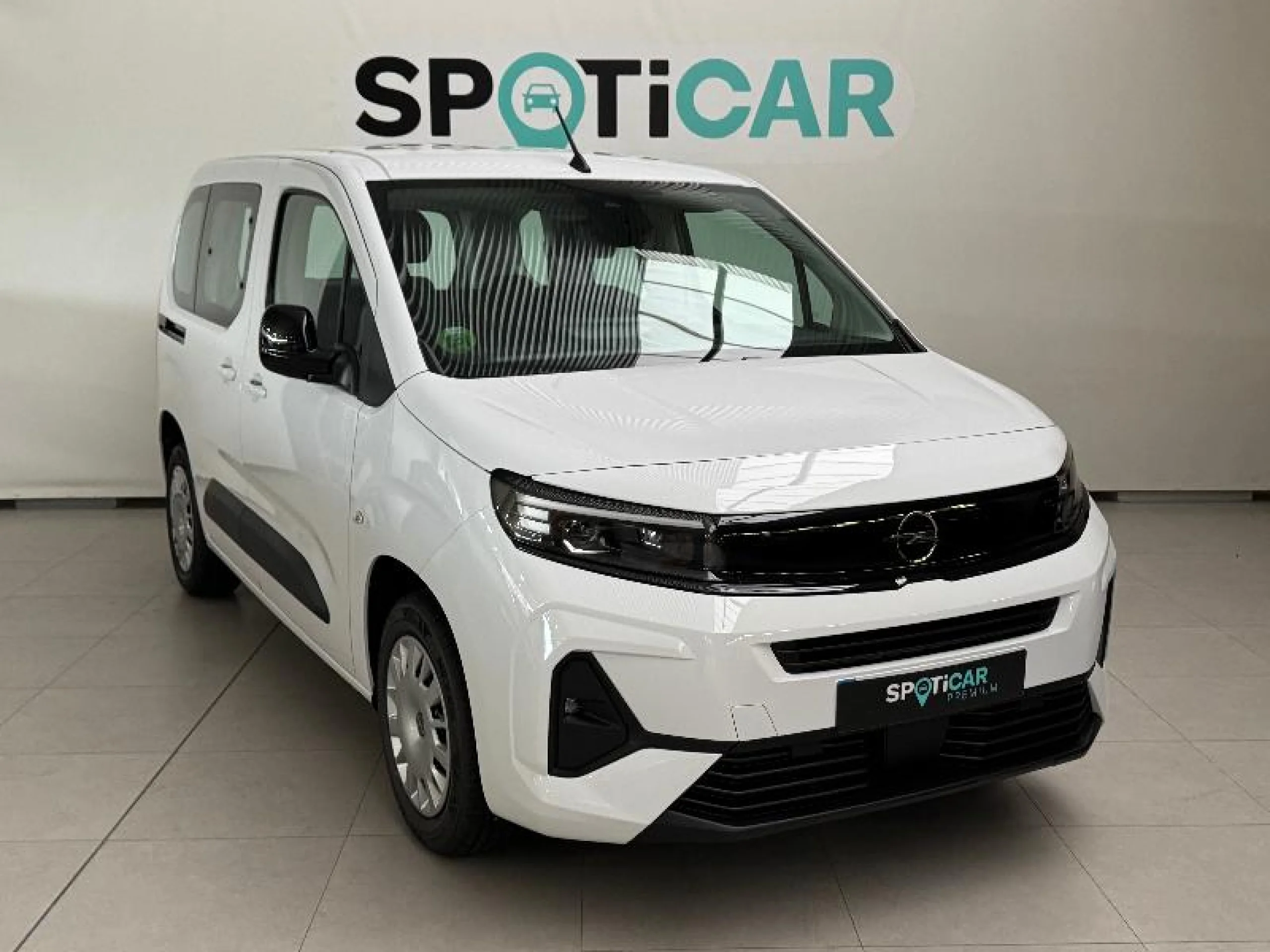 OPEL COMERCIALES COMBO NUEVO COMBO 100 CV 1.5 TD S/S MT6 €6.4 - Foto 3