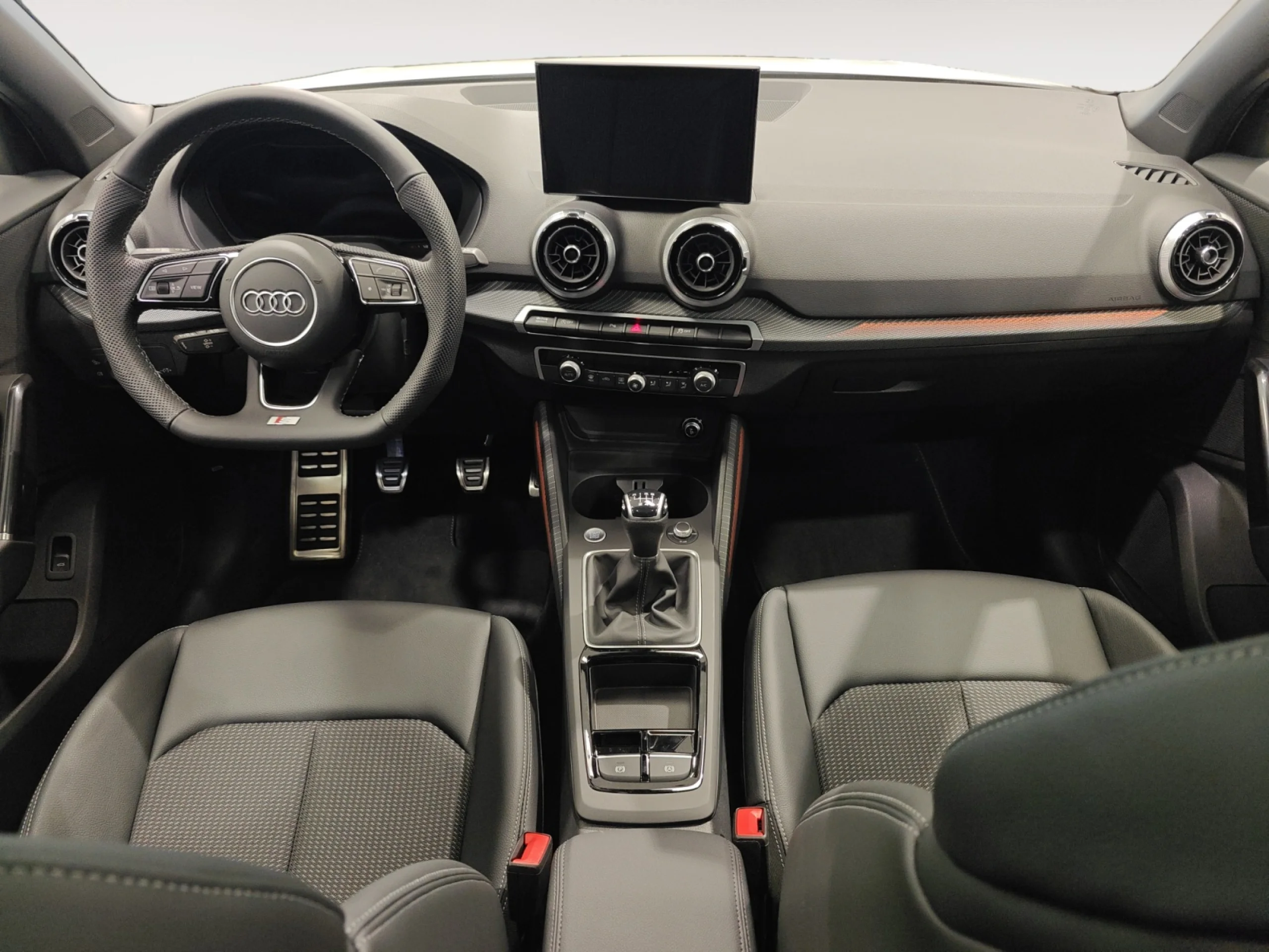 AUDI Q2 ADRENALIN BLACK EDIT 30 TDI 85KW (116CV) - Foto 4