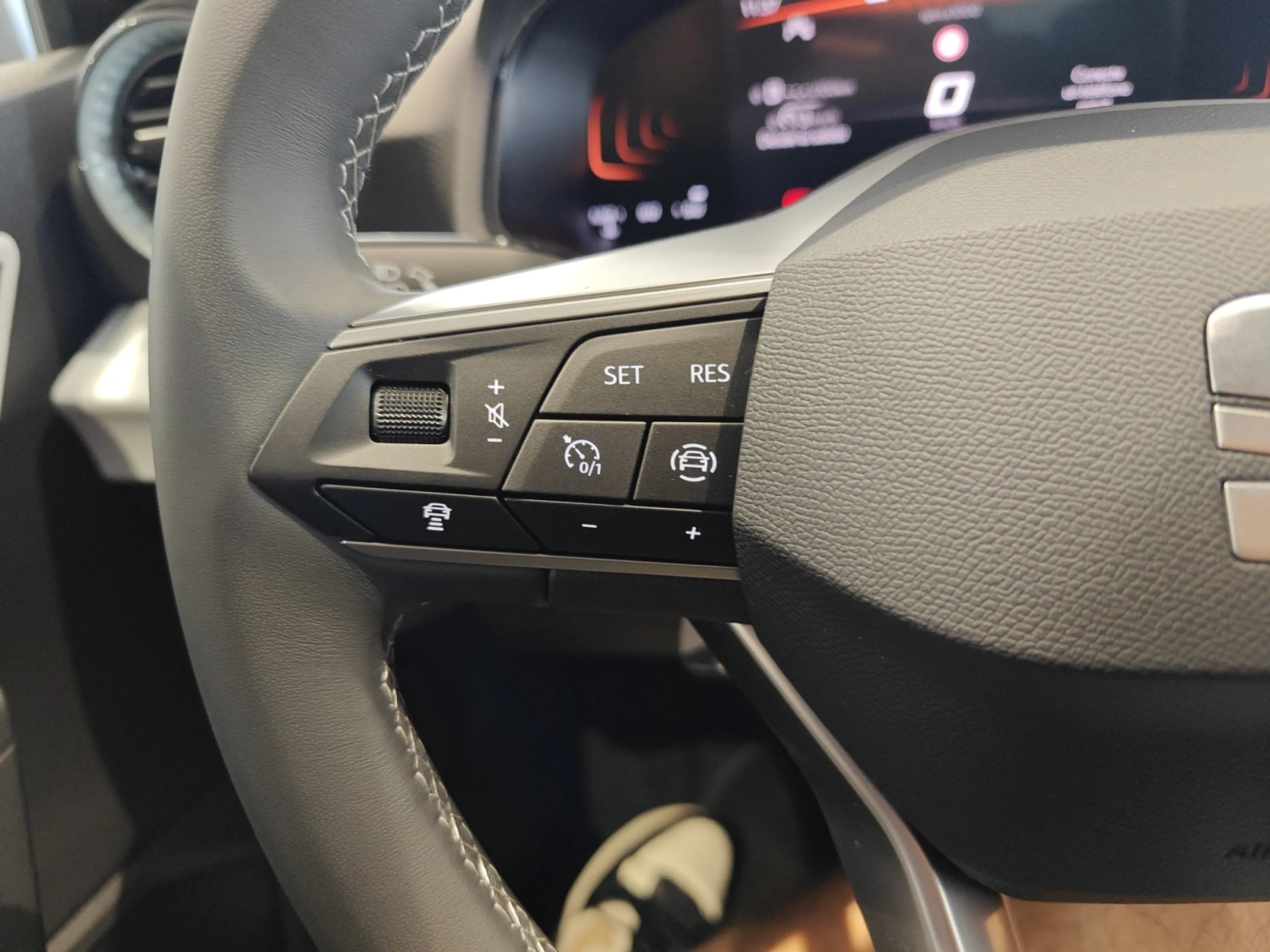 SEAT IBIZA 1.0 TSI 85KW (115CV) SPECIAL EDITION - Foto 12