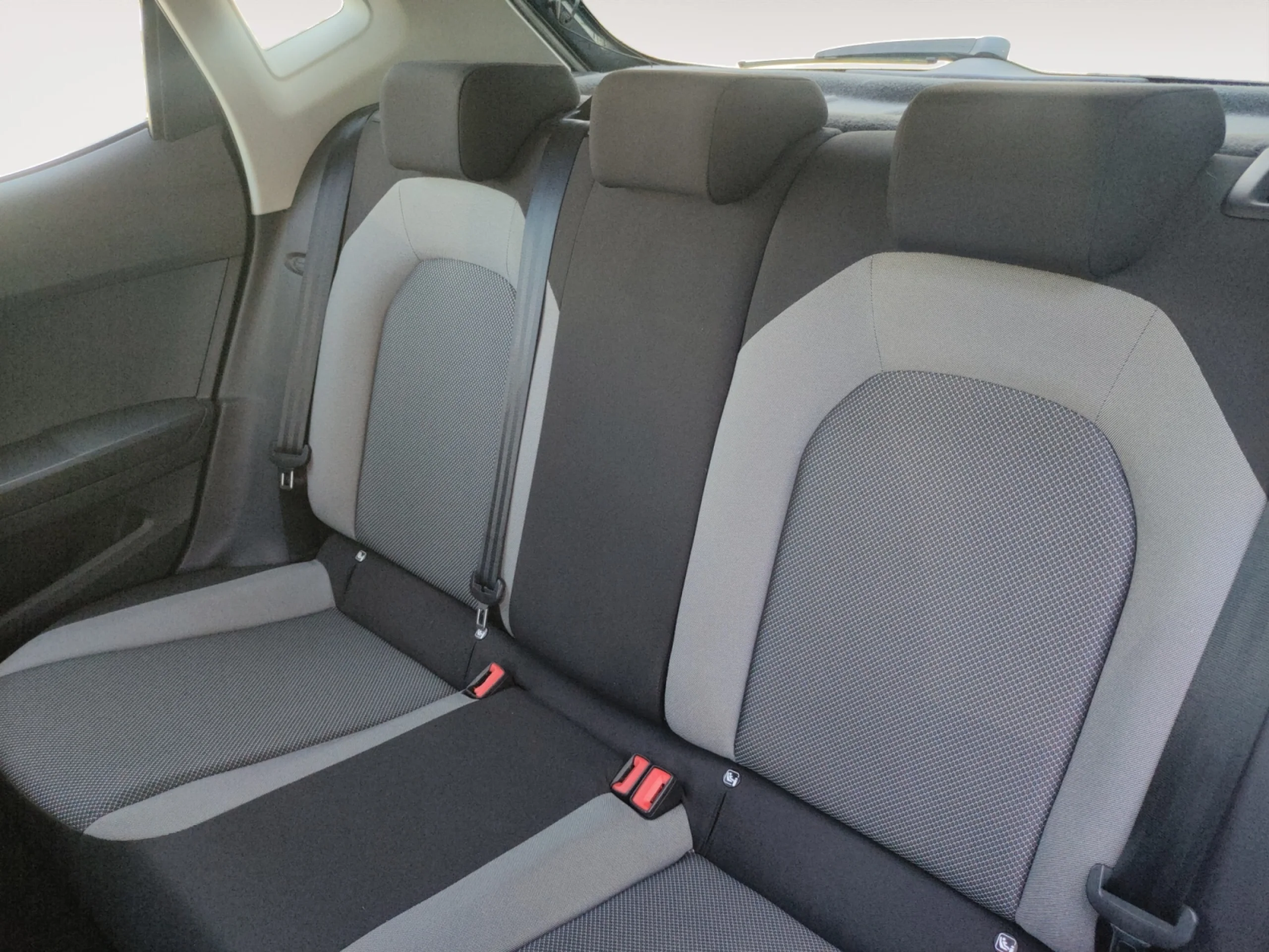 SEAT IBIZA 1.0 ECOTSI 85KW (115CV) STYLE PLUS - Foto 6