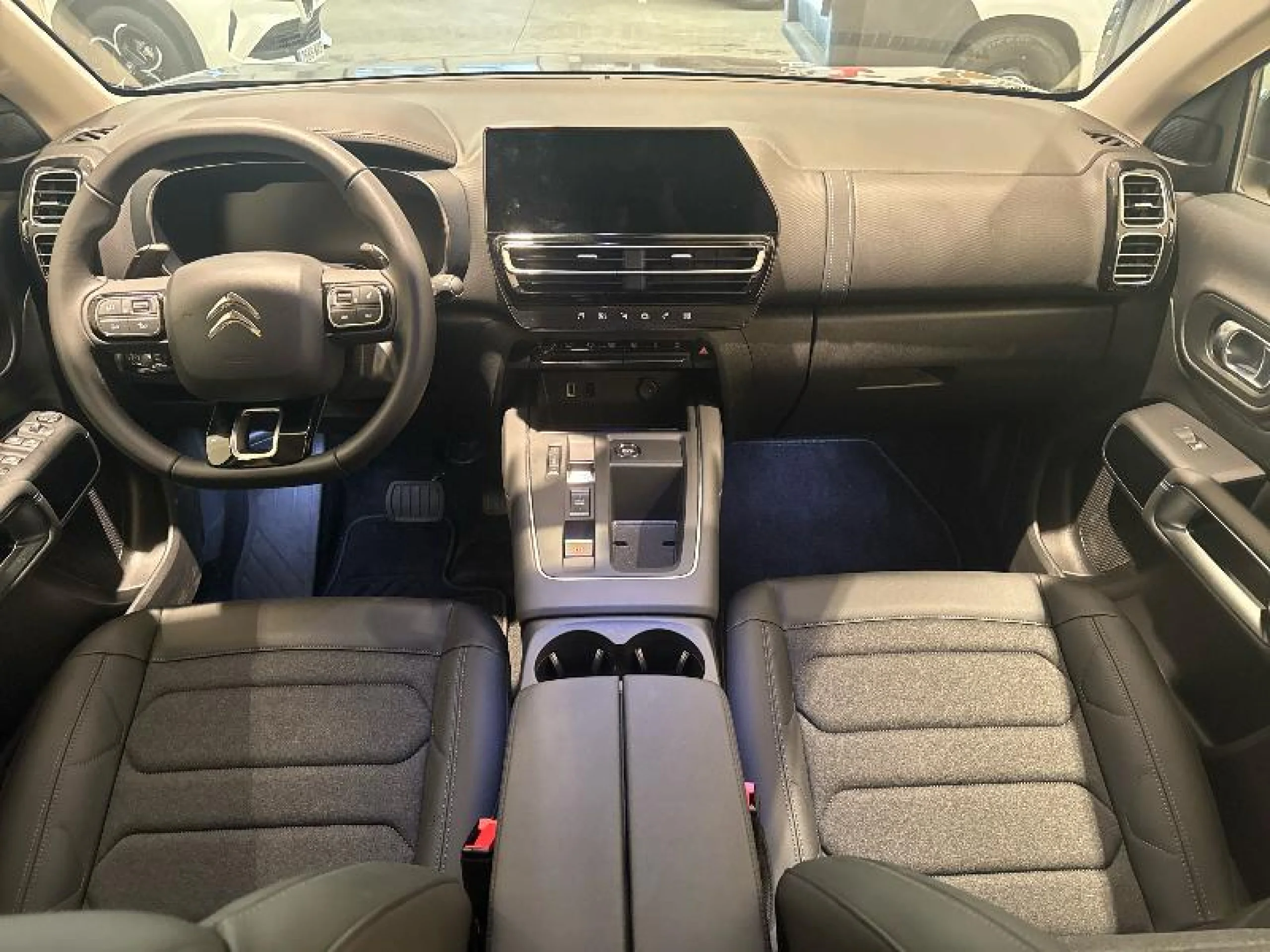 CITROEN C5 AIRCROSS C5 AIRCROSS BLUEHDI 130 S&S EAT8 PLUS (SOLO STOCK) - Foto 5