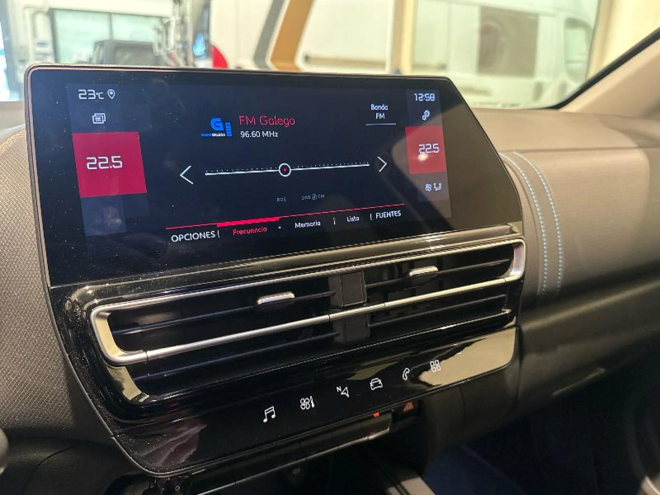 CITROEN C5 AIRCROSS C5 AIRCROSS BLUEHDI 130 S&S EAT8 PLUS (SOLO STOCK) - Foto 16