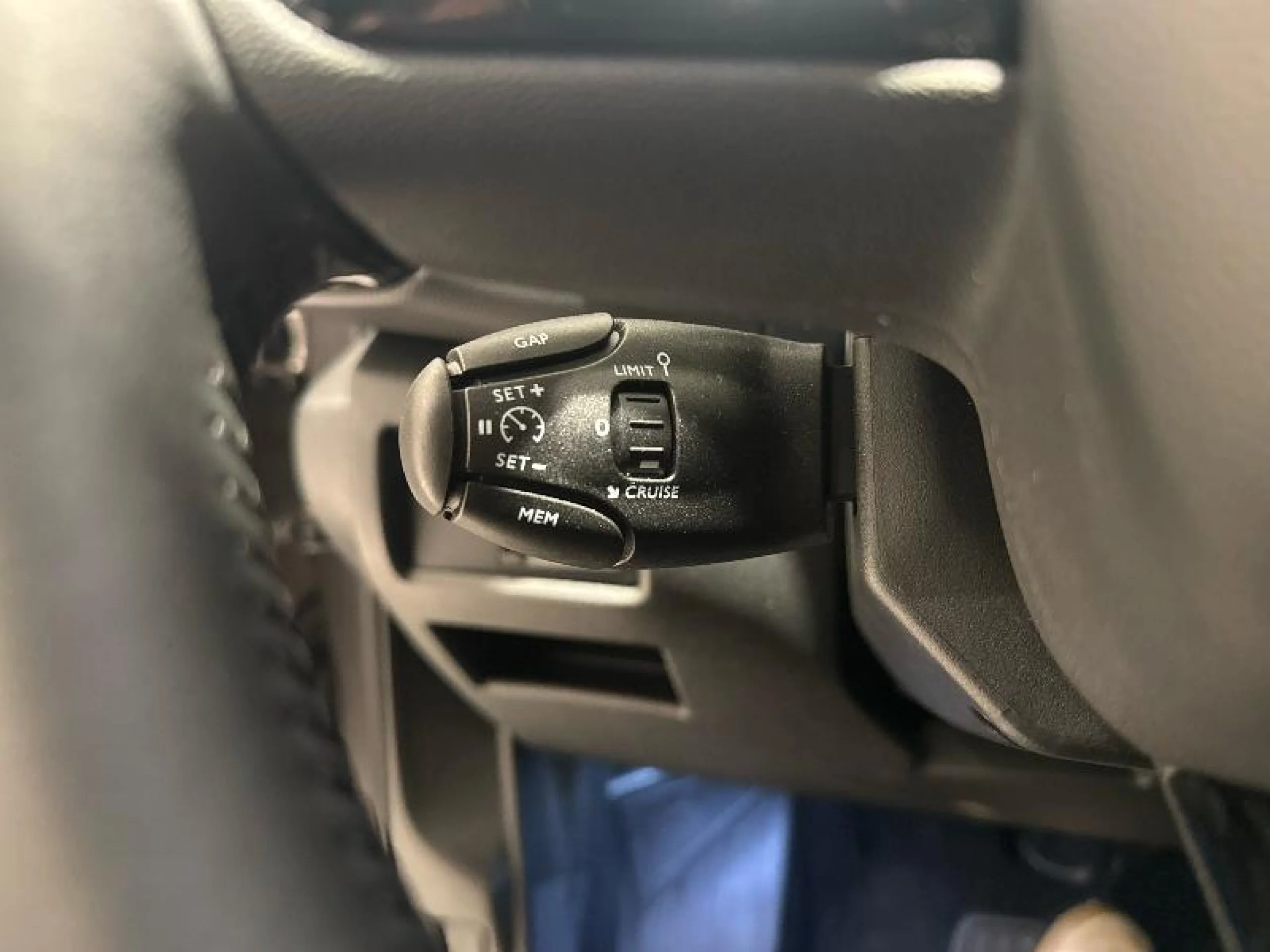 CITROEN C5 AIRCROSS C5 AIRCROSS BLUEHDI 130 S&S EAT8 PLUS (SOLO STOCK) - Foto 17