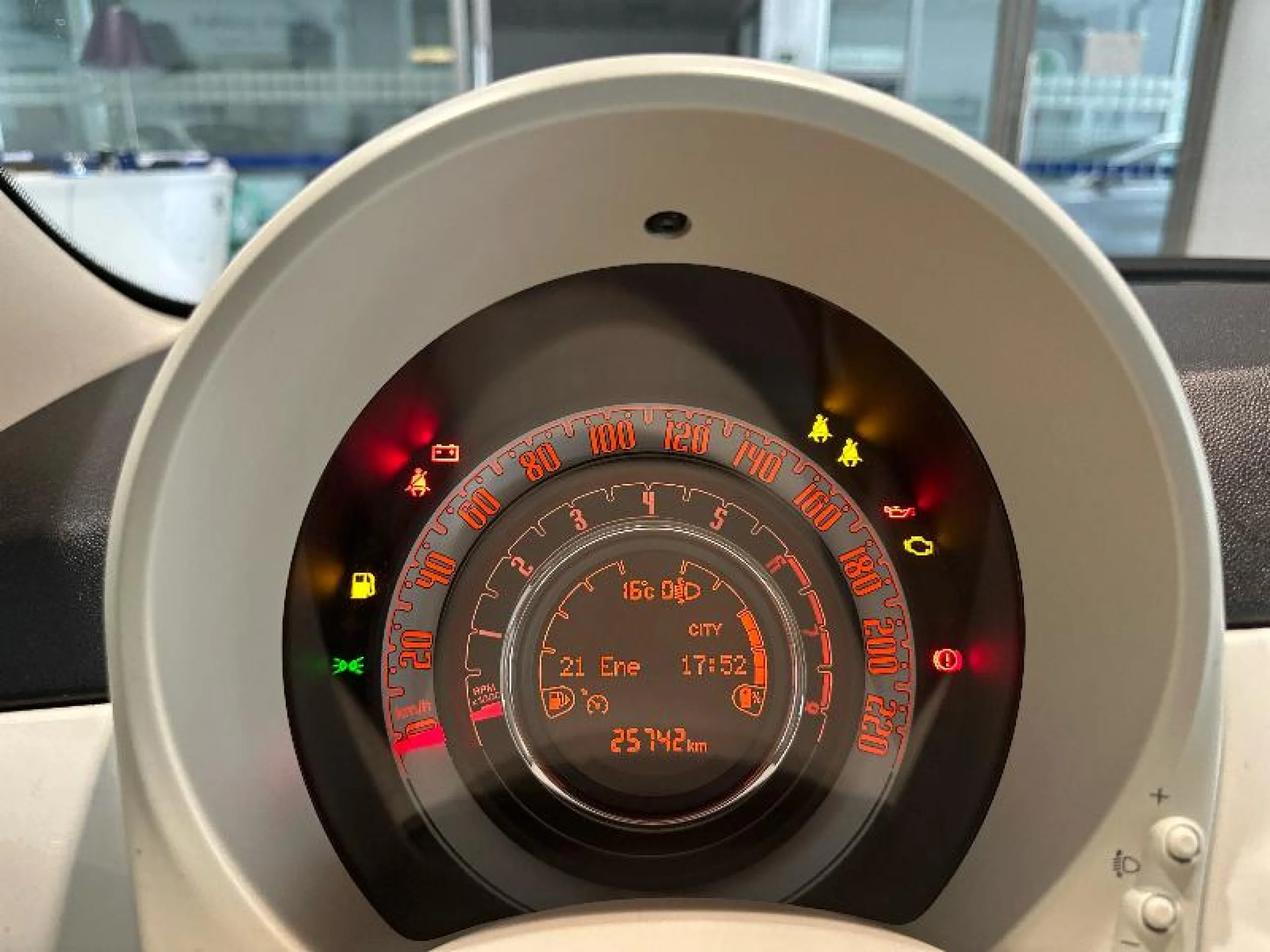 FIAT 500 DOLCEVITA 1.0 HYBRID 51KW (70 CV) - Foto 12