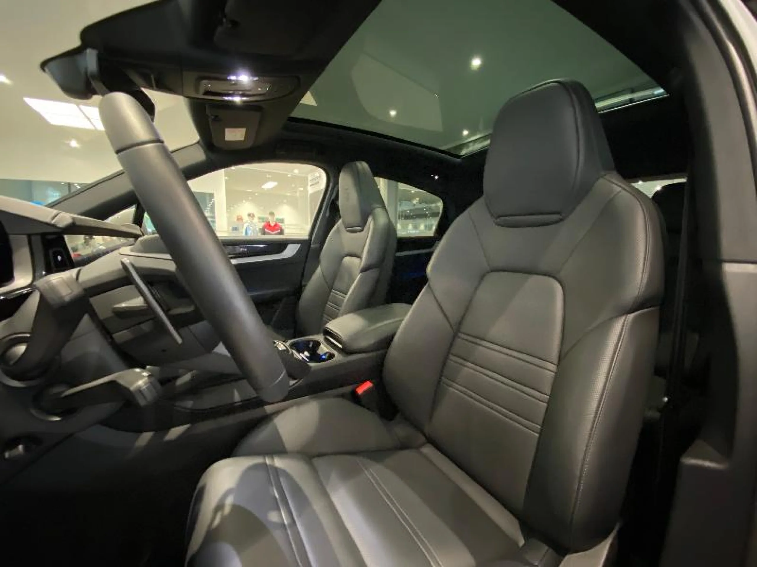 PORSCHE CAYENNE COUPE E HYBRID - Foto 15