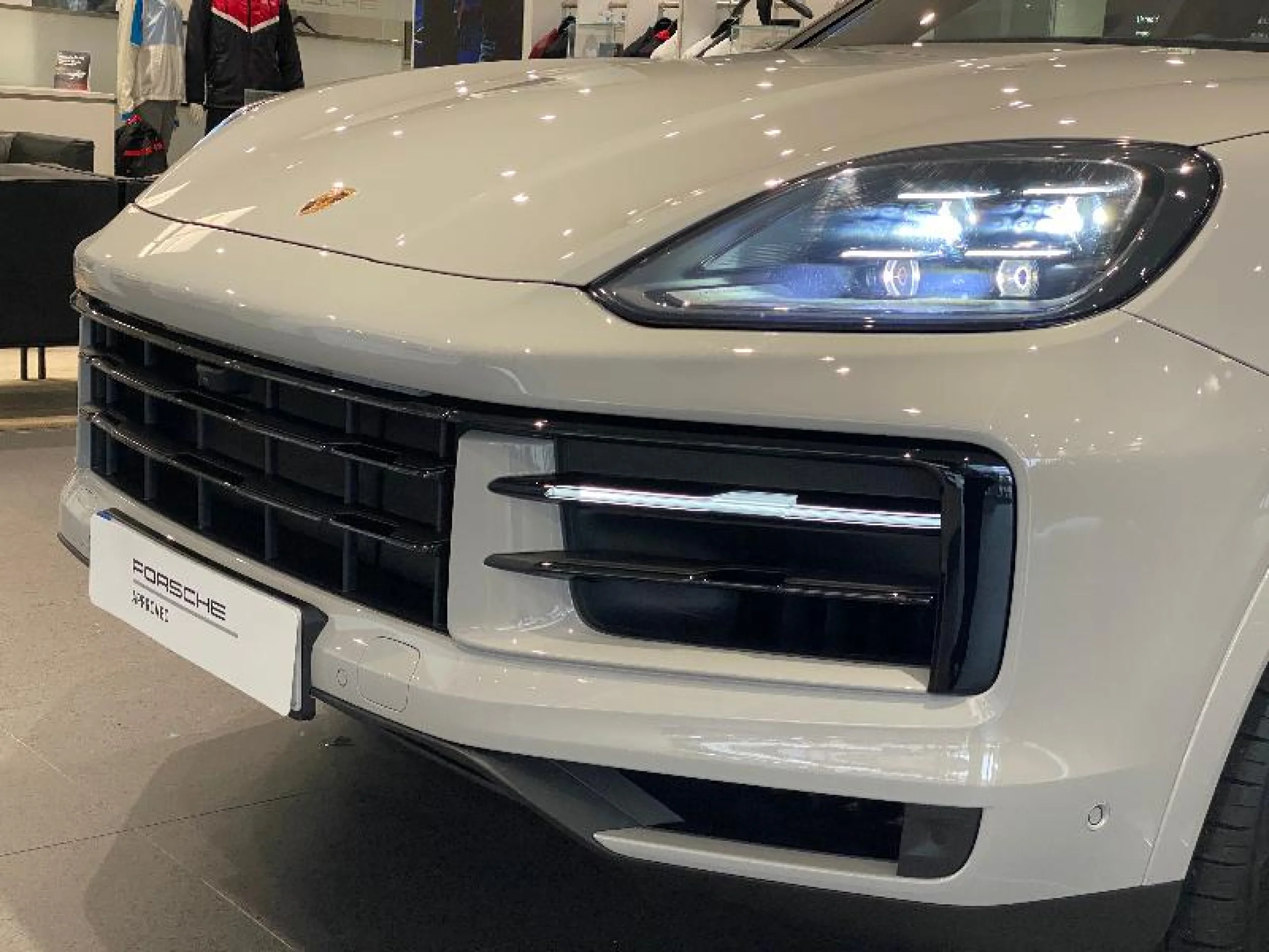 PORSCHE CAYENNE COUPE E HYBRID - Foto 20