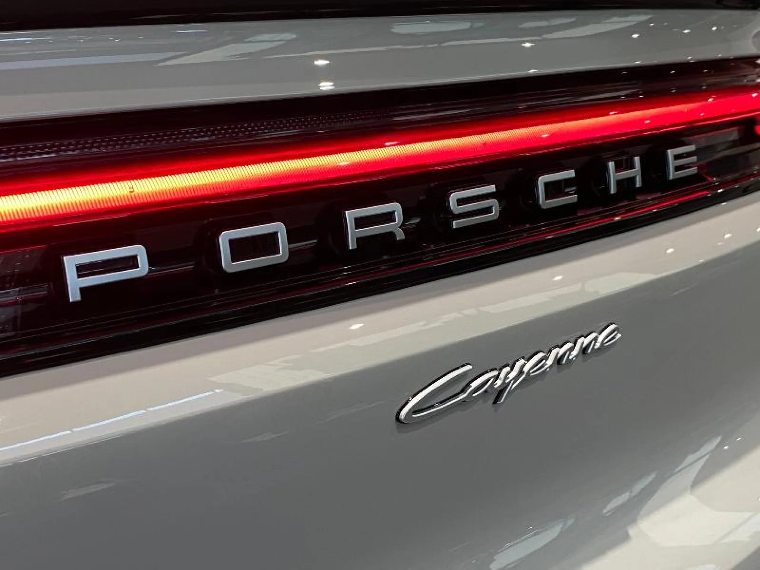 PORSCHE CAYENNE COUPE E HYBRID - Foto 29