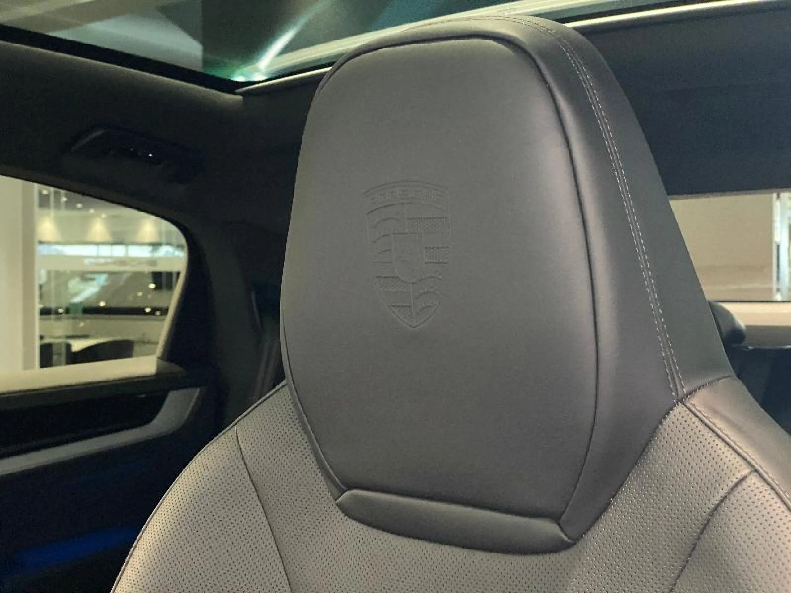 PORSCHE CAYENNE COUPE E HYBRID - Foto 35