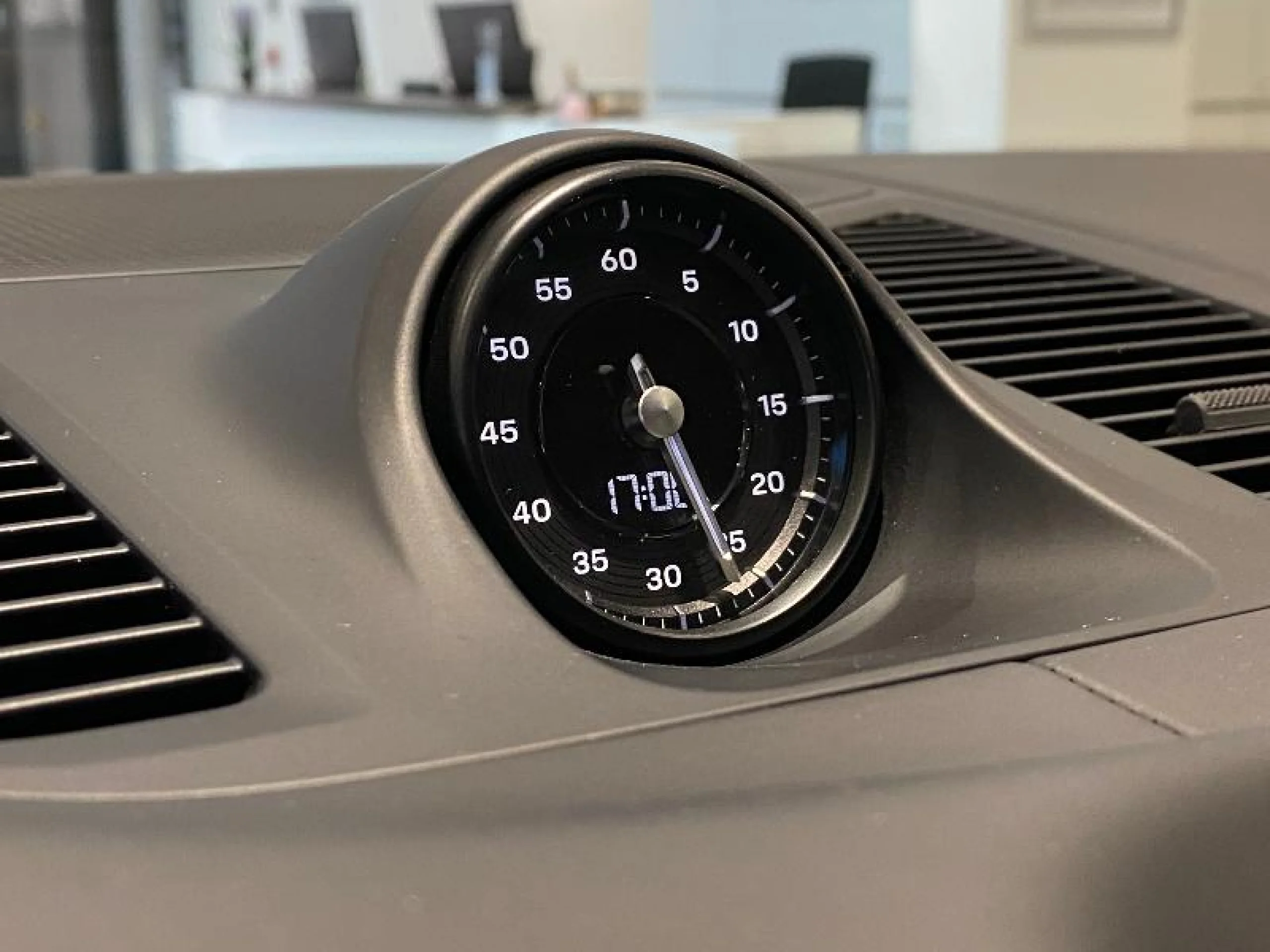 PORSCHE CAYENNE COUPE E HYBRID - Foto 38