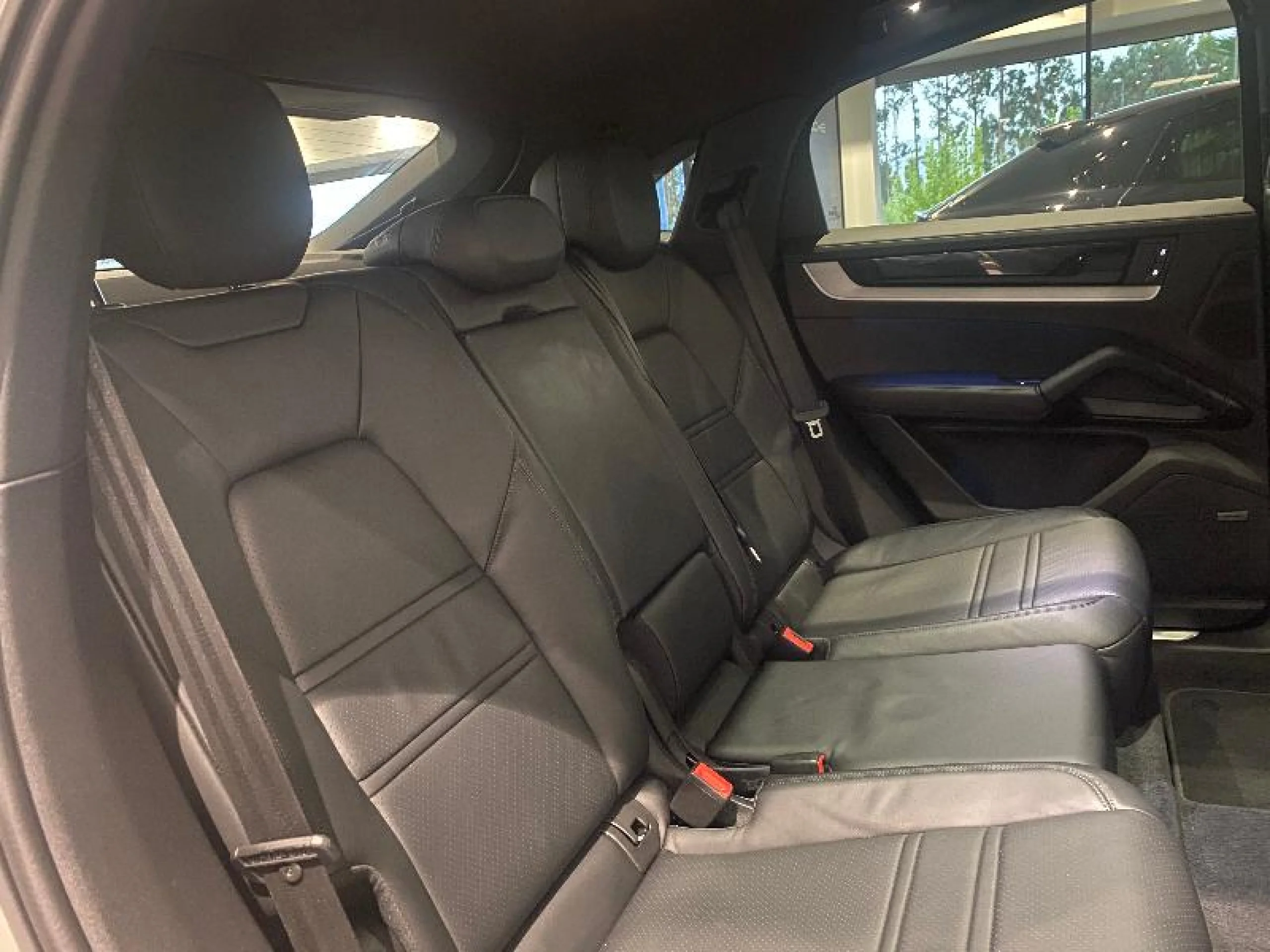 PORSCHE CAYENNE COUPE E HYBRID - Foto 46