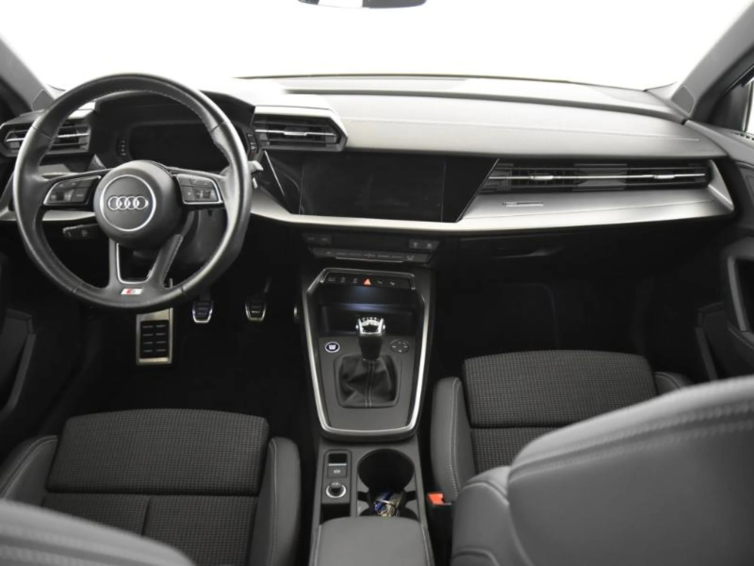 AUDI A3 SPORTBACK BLACK LINE 30 TDI 85KW (116CV) - Foto 4