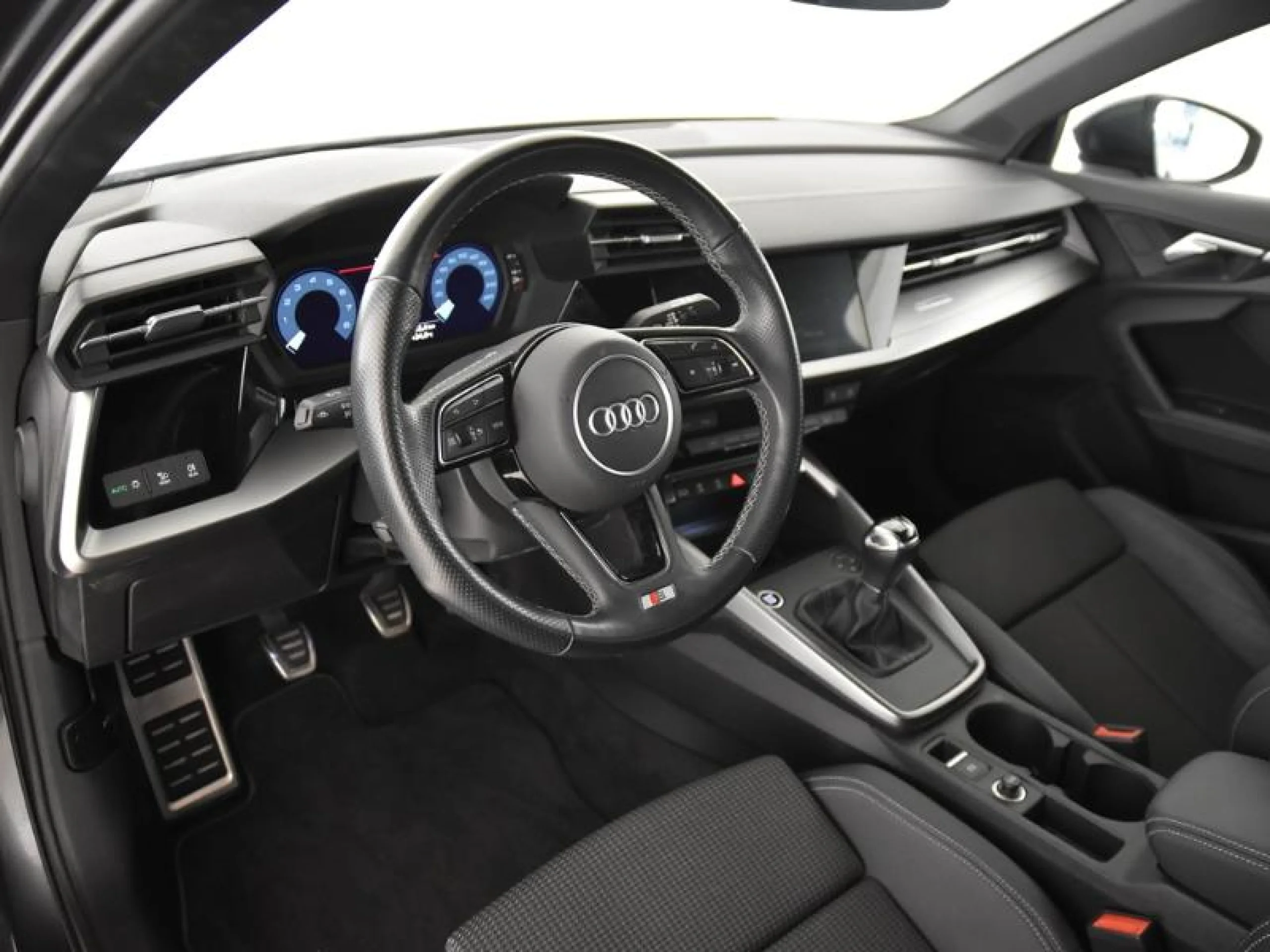 AUDI A3 SPORTBACK BLACK LINE 30 TDI 85KW (116CV) - Foto 9