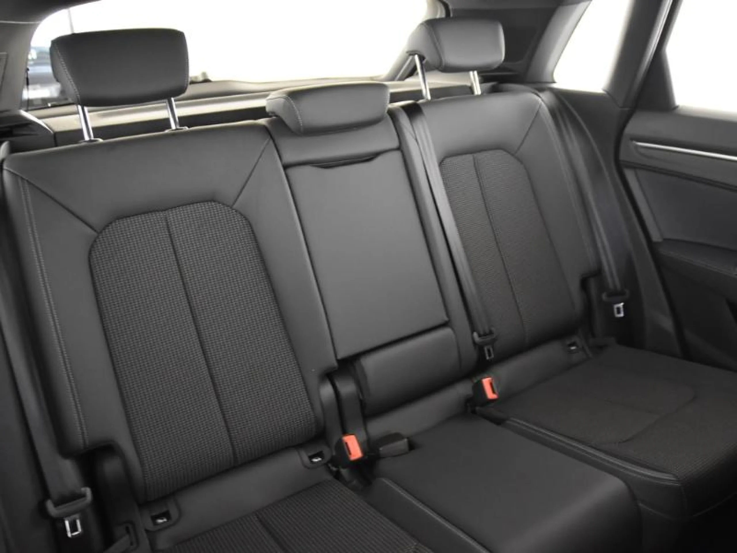 AUDI Q3 S LINE 35 TFSI 110KW (150CV) S TRONIC - Foto 5