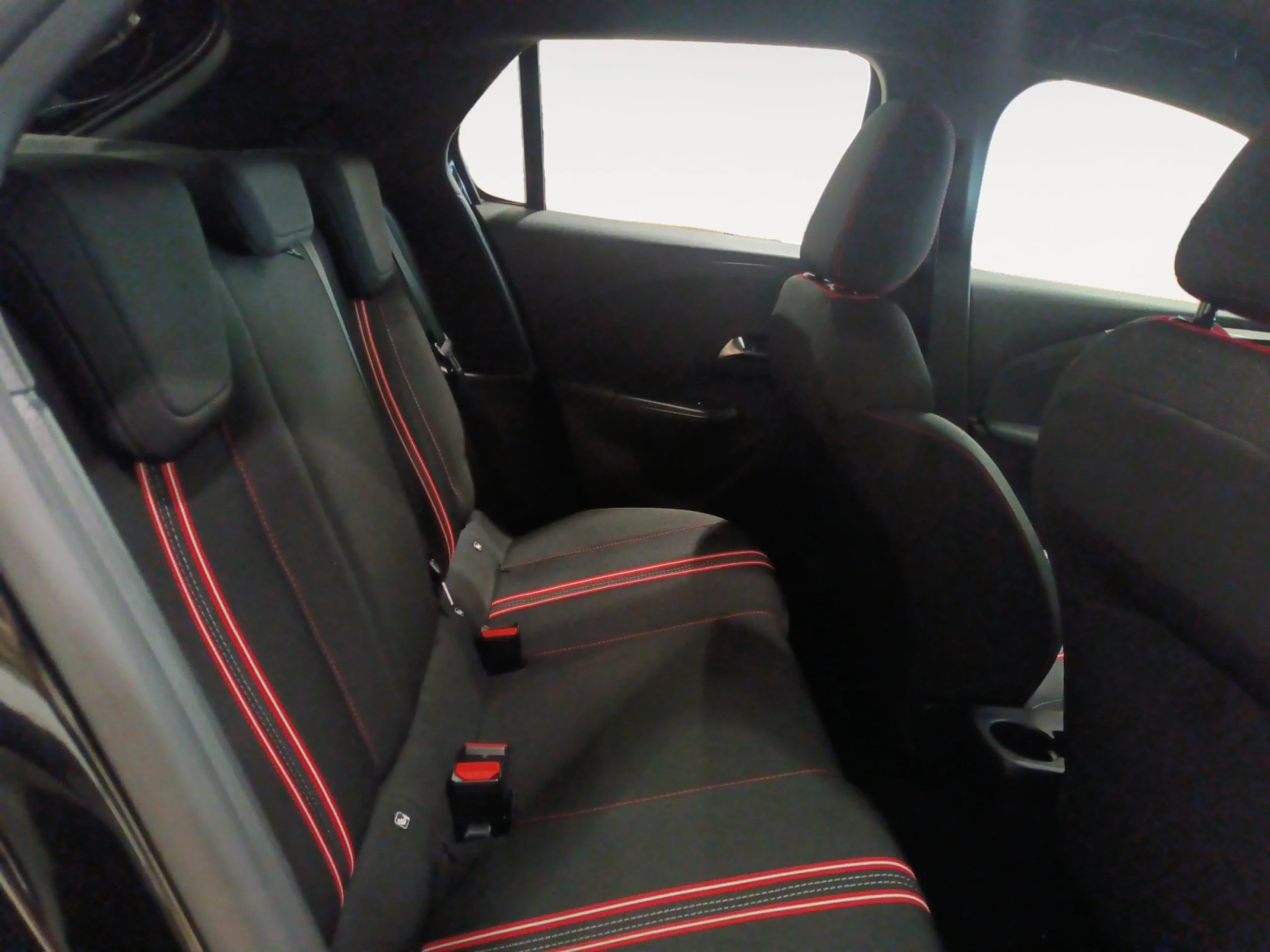 OPEL CORSA 1.2T XHL 74KW (100CV) GS - Foto 6