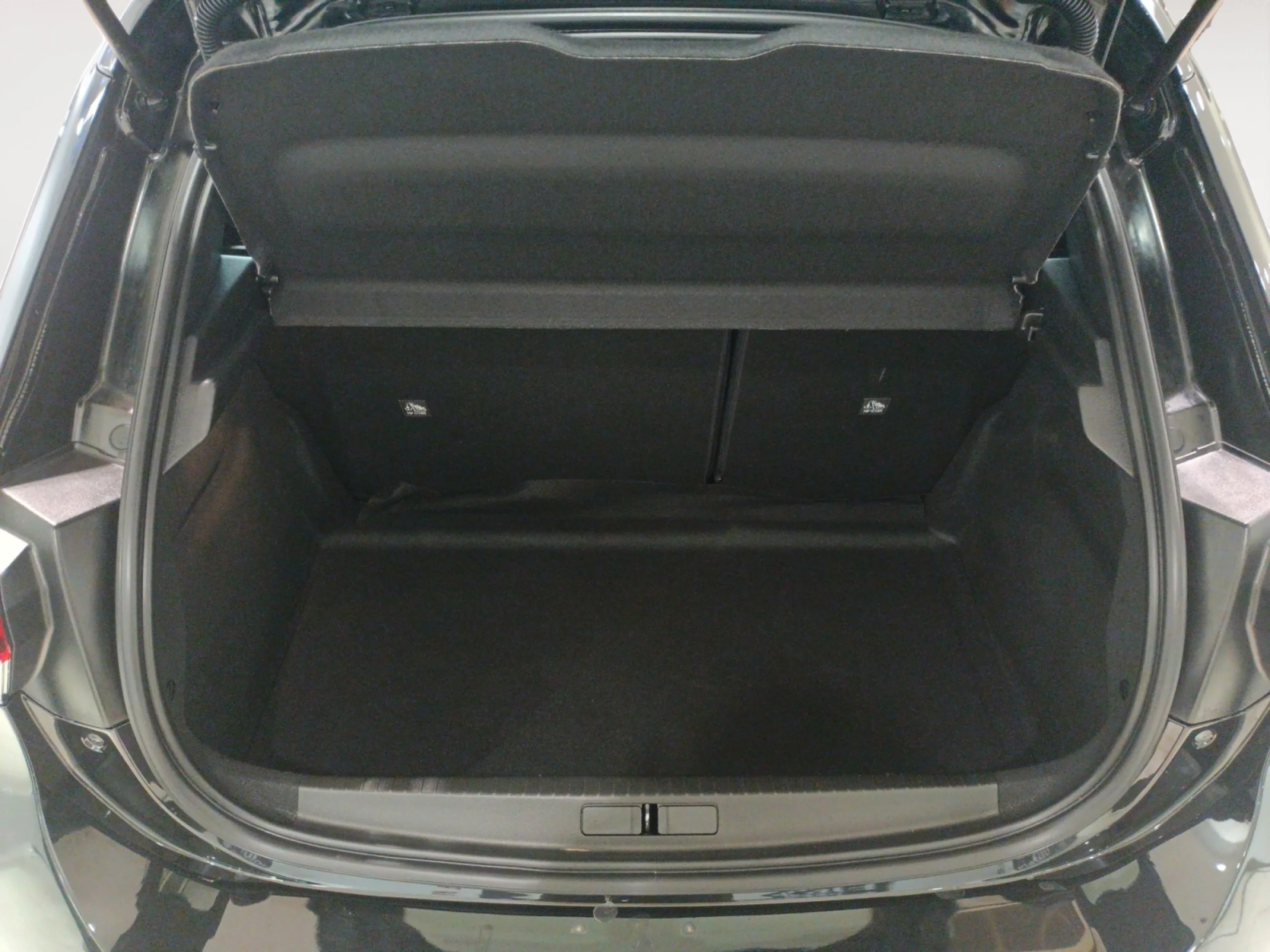 OPEL CORSA 1.2T XHL 74KW (100CV) GS - Foto 8