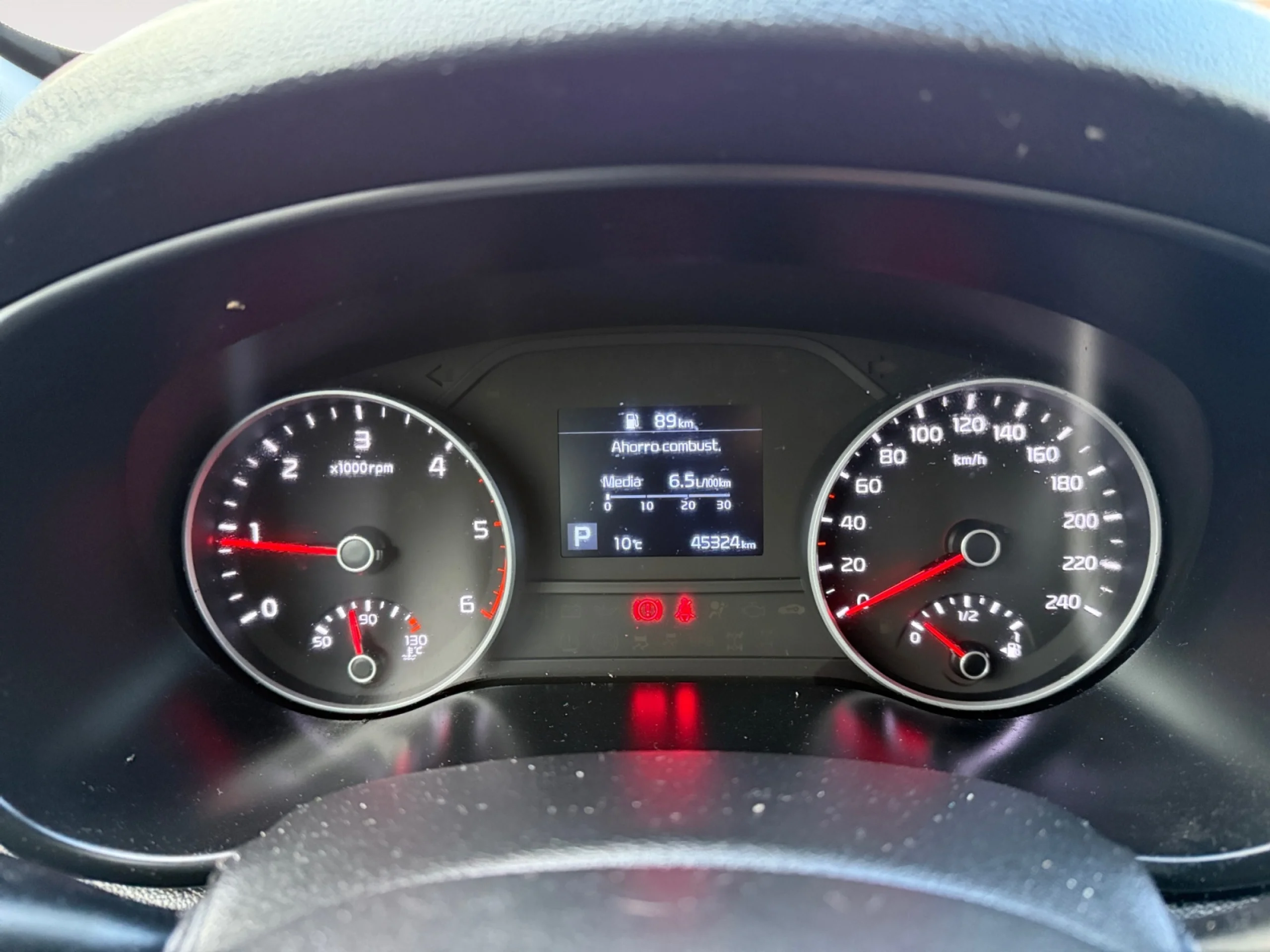 KIA SPORTAGE 1.6 MHEV BUSINESS DCT 100KW (136CV) 4X2 - Foto 9