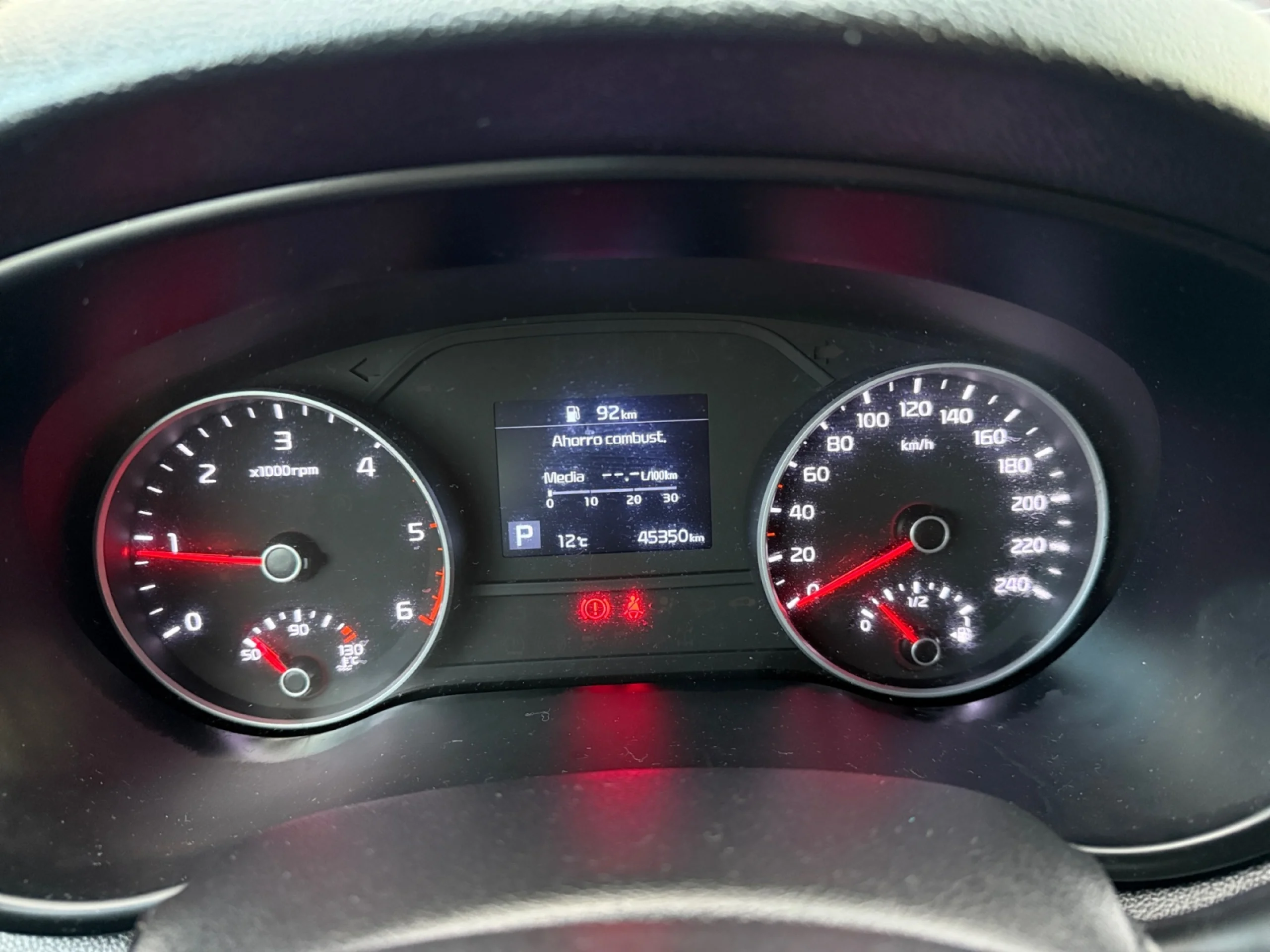 KIA SPORTAGE 1.6 MHEV BUSINESS DCT 100KW (136CV) 4X2 - Foto 10