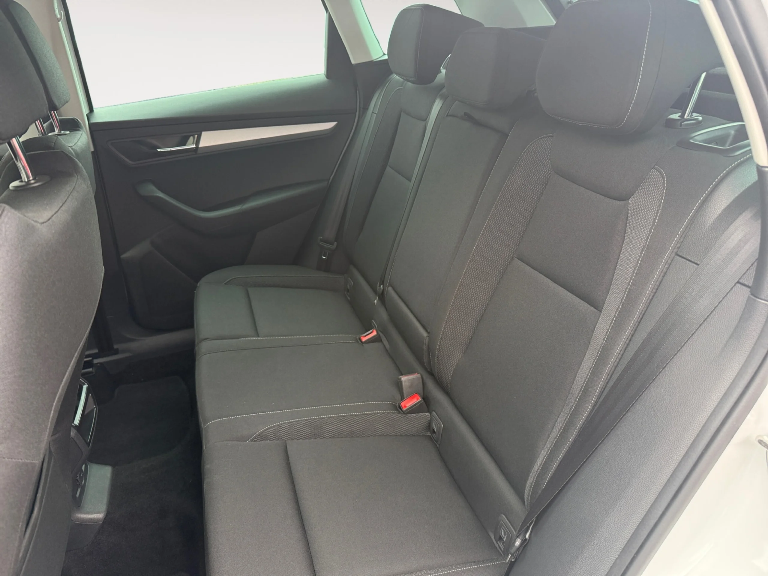 SKODA KAROQ 2.0 TDI 110KW (150CV) DSG 4X4 AMBITION - Foto 6