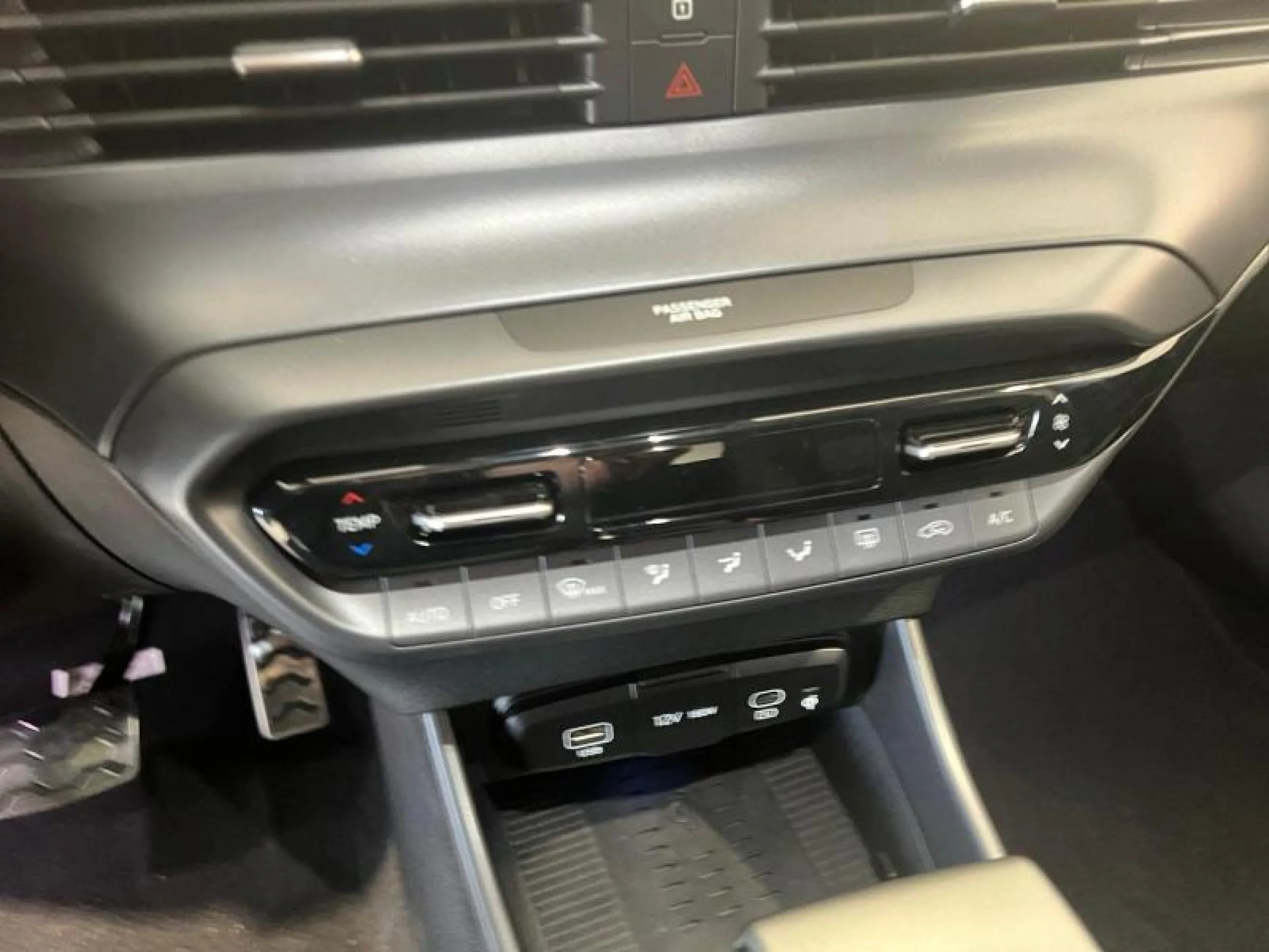 HYUNDAI BAYON 1.0 TGDI 74KW (100CV) 48V TECNO DCT - Foto 9