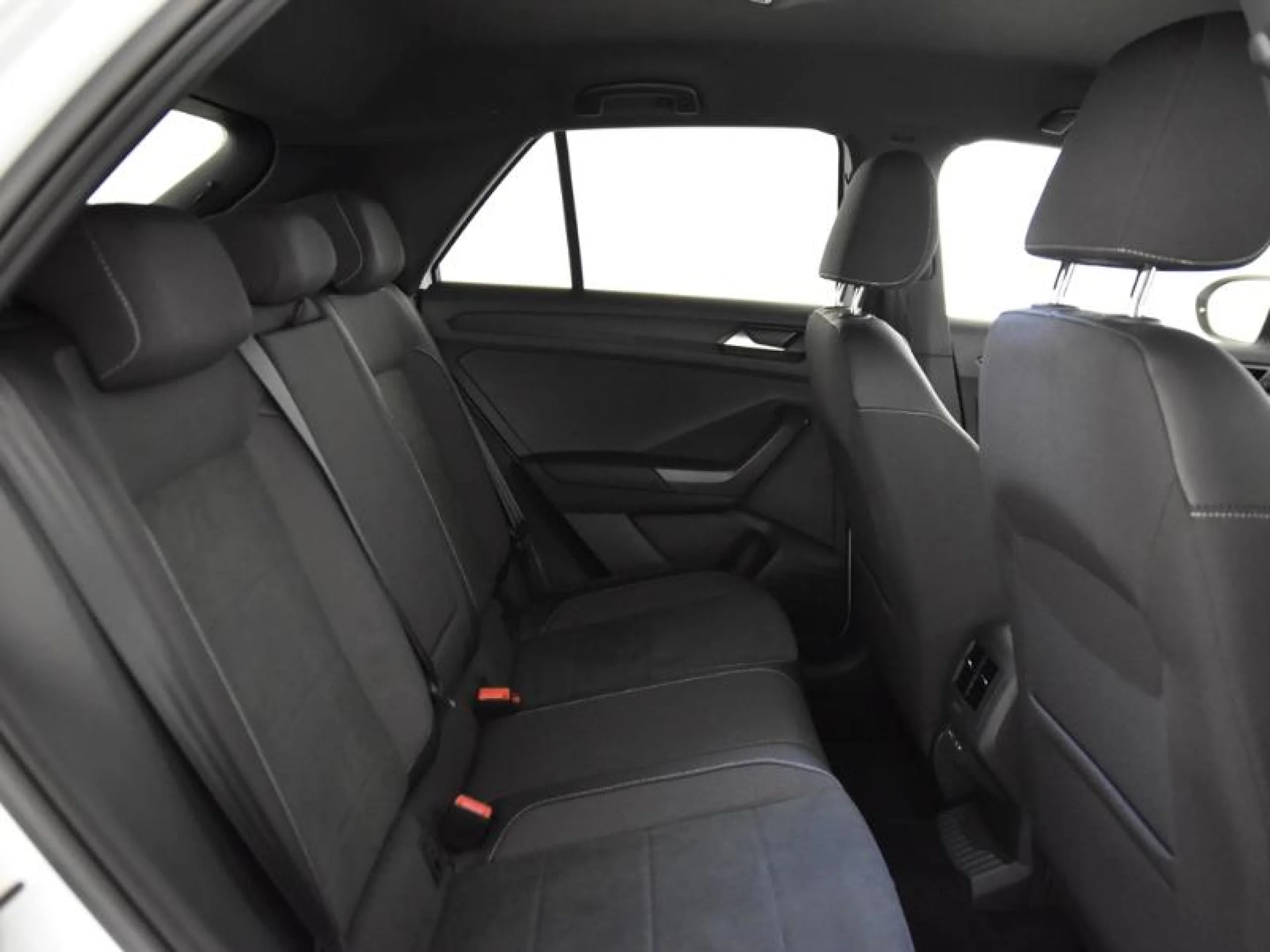 VOLKSWAGEN T ROC T ROC DARK LINE 1.0 TSI 85 KW (115 CV)  6 VEL. - Foto 6