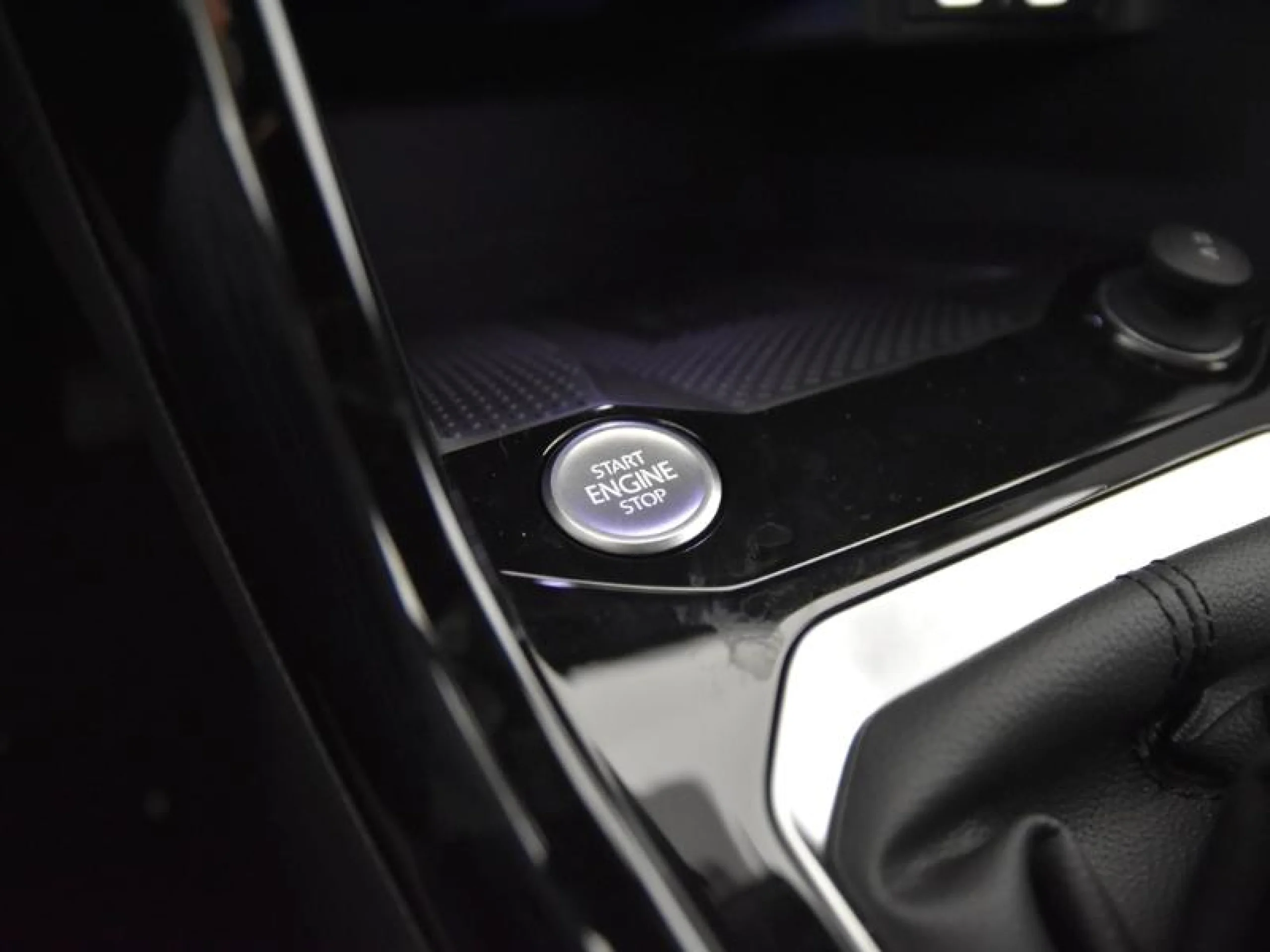 VOLKSWAGEN T ROC T ROC DARK LINE 1.0 TSI 85 KW (115 CV)  6 VEL. - Foto 12