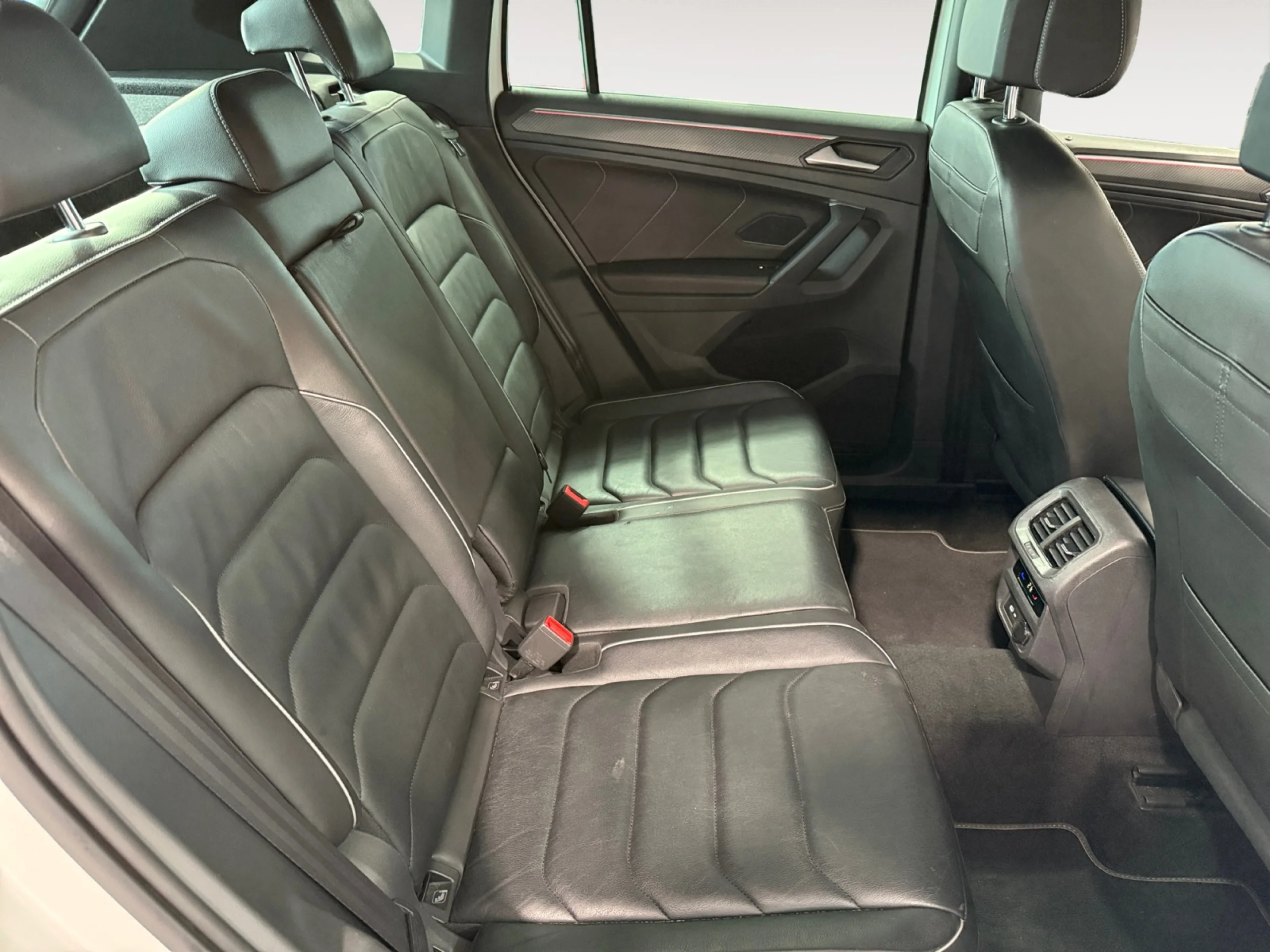 VOLKSWAGEN TIGUAN R LINE 2.0 TDI 110KW (150CV) DSG 4MOTION - Foto 6