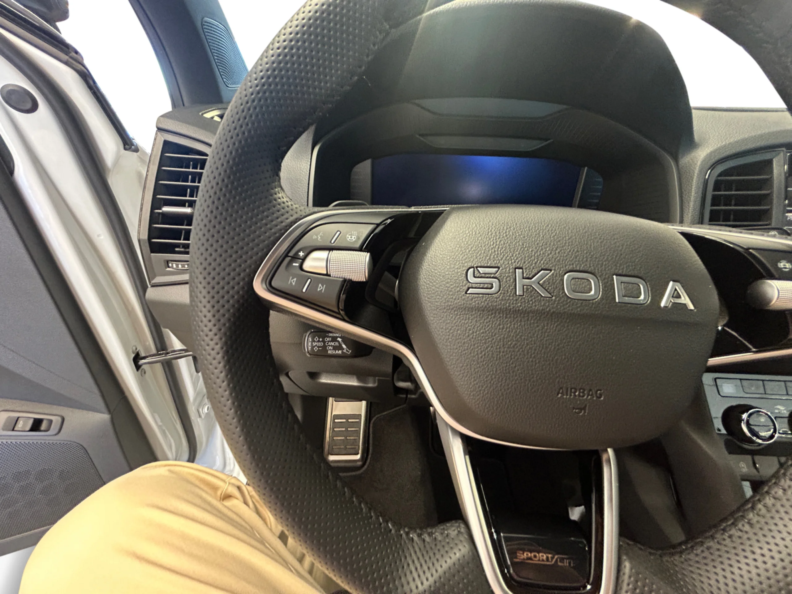 SKODA KAROQ 1.5 TSI 110KW (150CV) DSG ACT SPORTLINE - Foto 11
