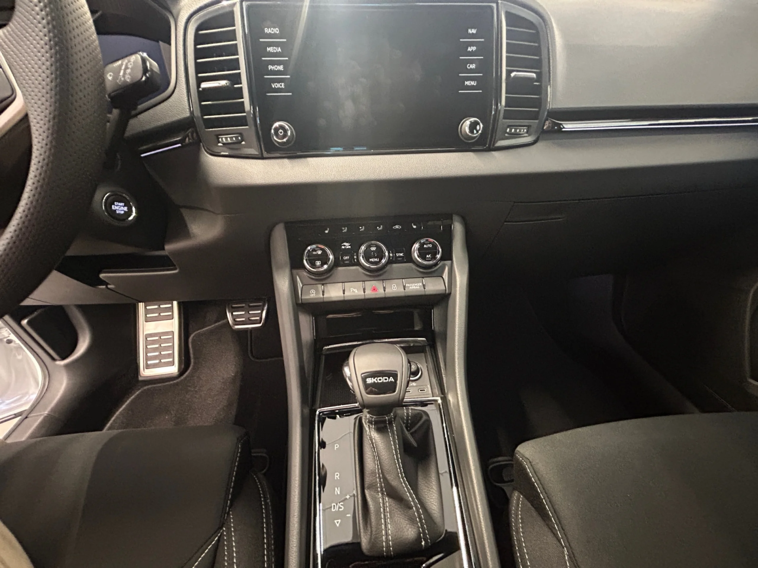 SKODA KAROQ 1.5 TSI 110KW (150CV) DSG ACT SPORTLINE - Foto 20