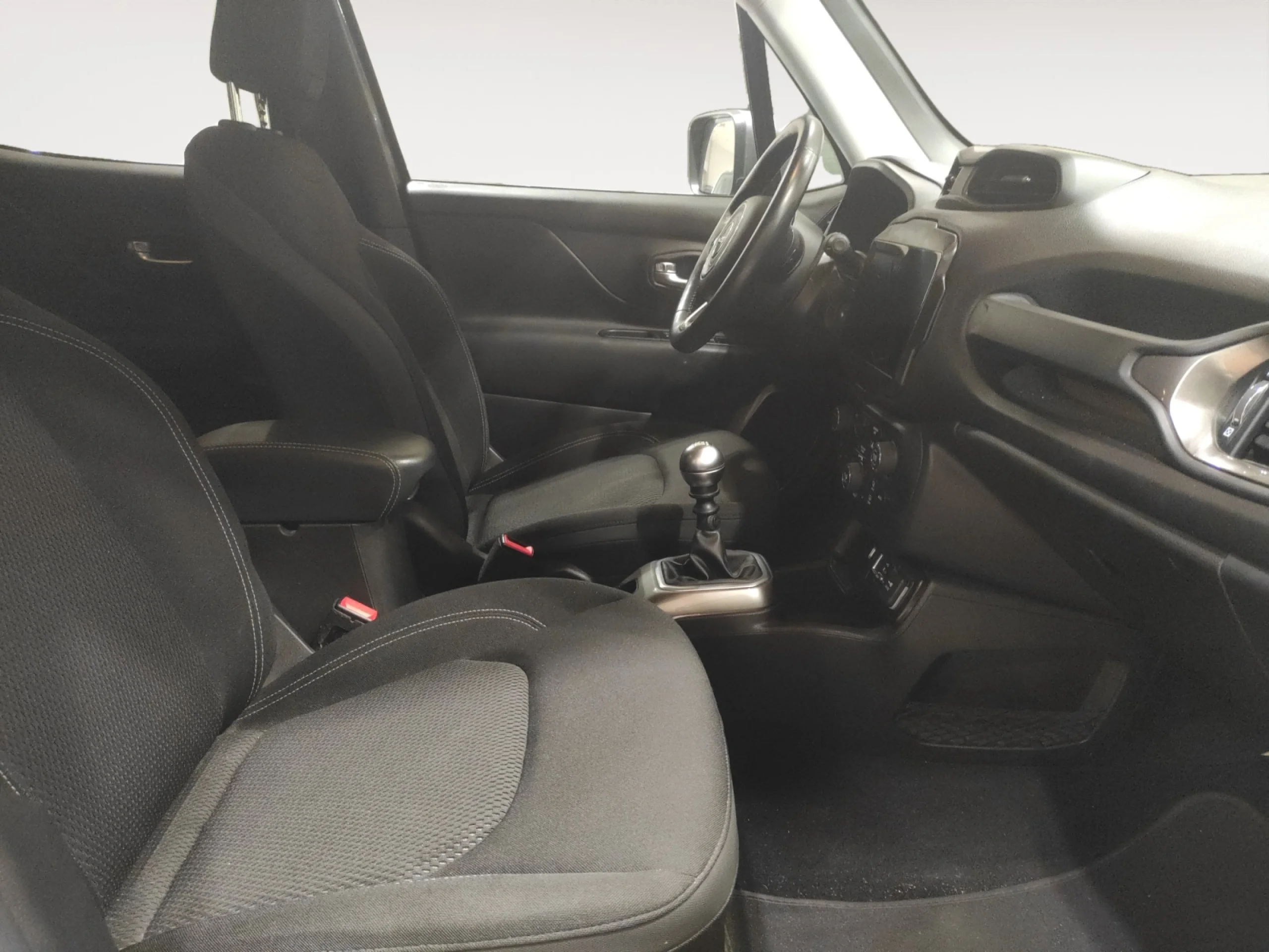 JEEP RENEGADE LIMITED 1.0G 120MT6 88KW (120CV) 4X2 - Foto 5