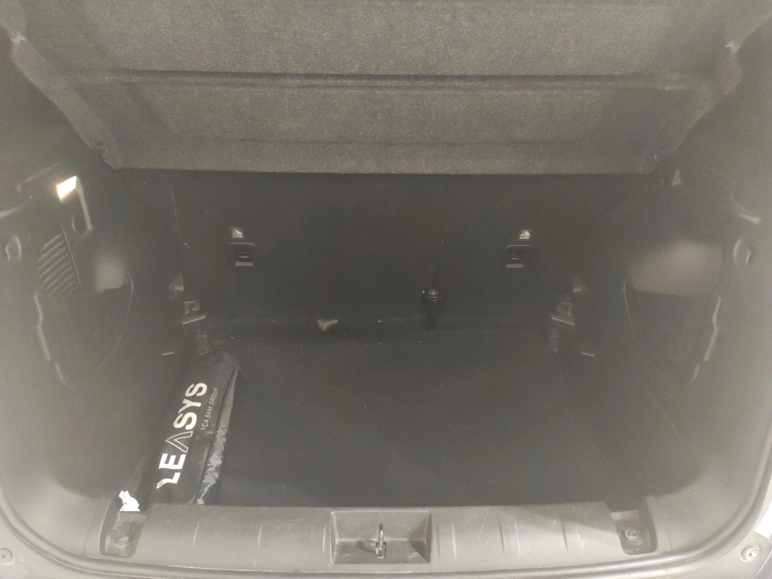 JEEP RENEGADE LIMITED 1.0G 120MT6 88KW (120CV) 4X2 - Foto 8