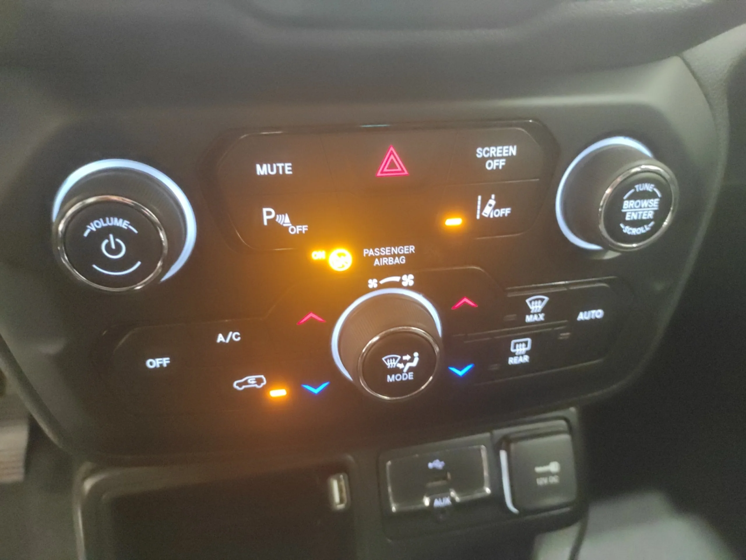 JEEP RENEGADE LIMITED 1.0G 120MT6 88KW (120CV) 4X2 - Foto 13