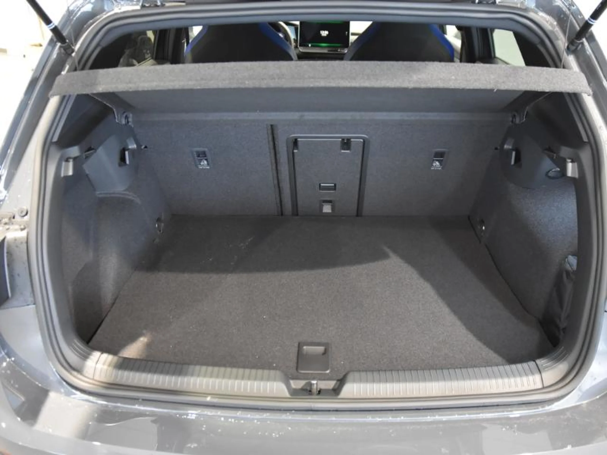 VOLKSWAGEN GOLF GOLF GTE 1.5 TSI 130 KW (177 CV) / 85 KW (115 CV)  AUTOMÁTICO DSG 6 VEL. - Foto 7