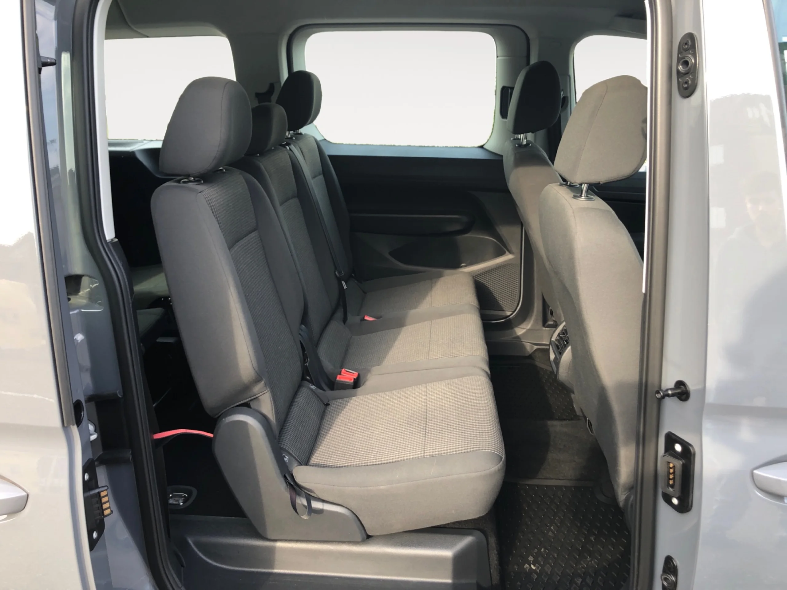 VOLKSWAGEN CADDY CADDY MAXI OUTDOOR 7 ASIENTOS 1.5 TSI 85 KW (116 CV) DSG 7 VEL. 2.350 - Foto 6