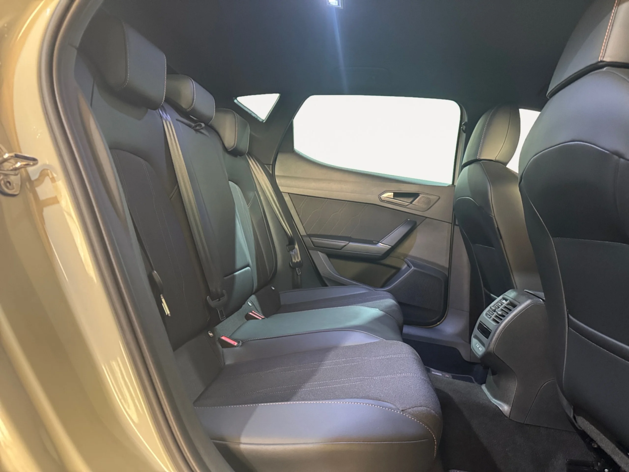 CUPRA LEON 1.5 TSI 110KW (150CV) - Foto 6