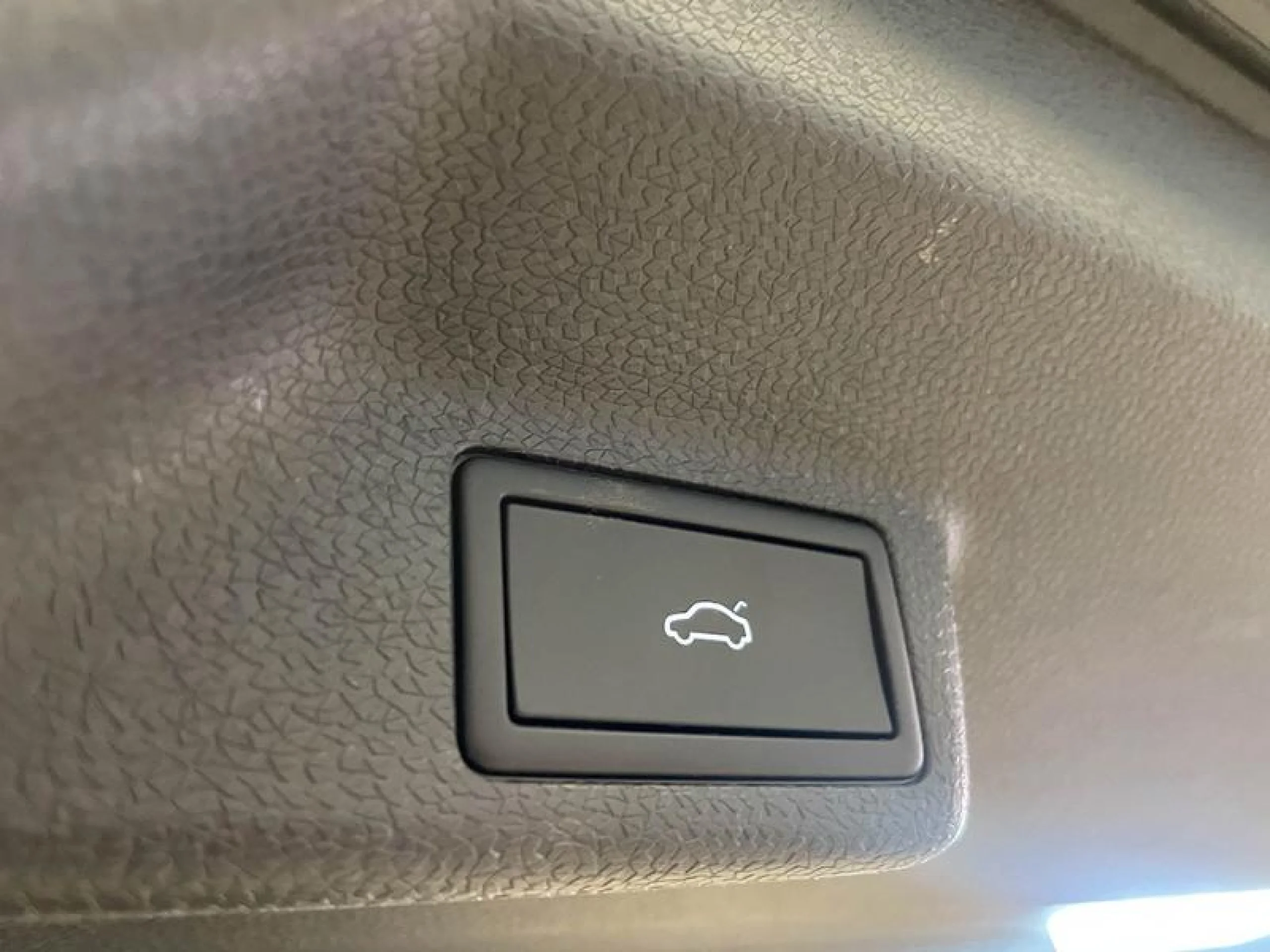 VW COMERCIALES ID. BUZZ ID. BUZZ  1ST EDITION 5 ASIENTOS BATALLA CORTA  150 KW (204 CV) 77 KWH AUT 1 VEL. - Foto 16
