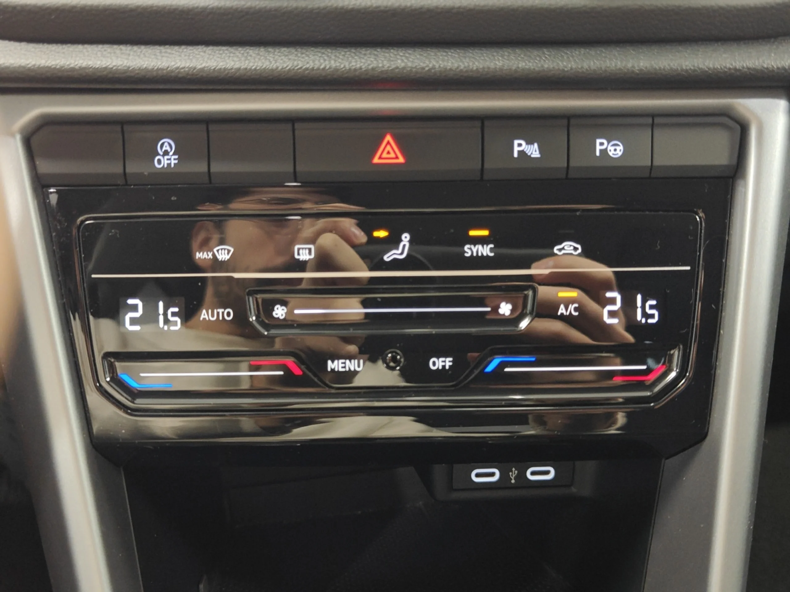 VOLKSWAGEN T ROC DARK 2.0 TDI 110KW (150CV) DSG - Foto 20